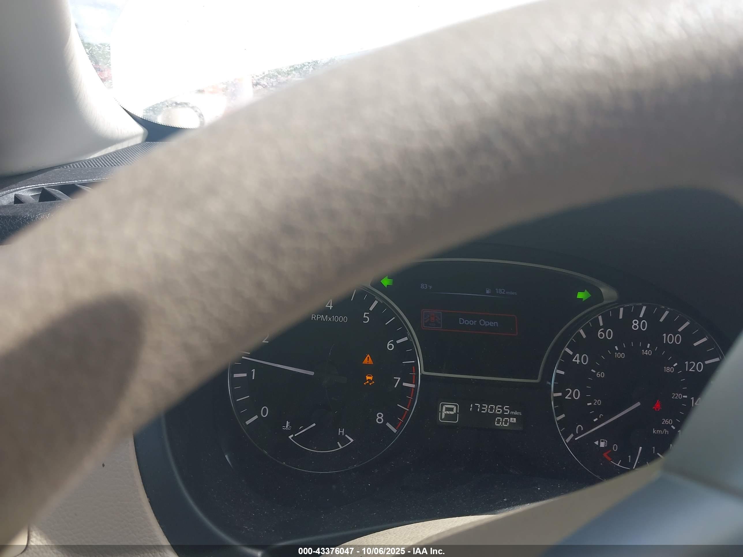 NISSAN ALTIMA image 7