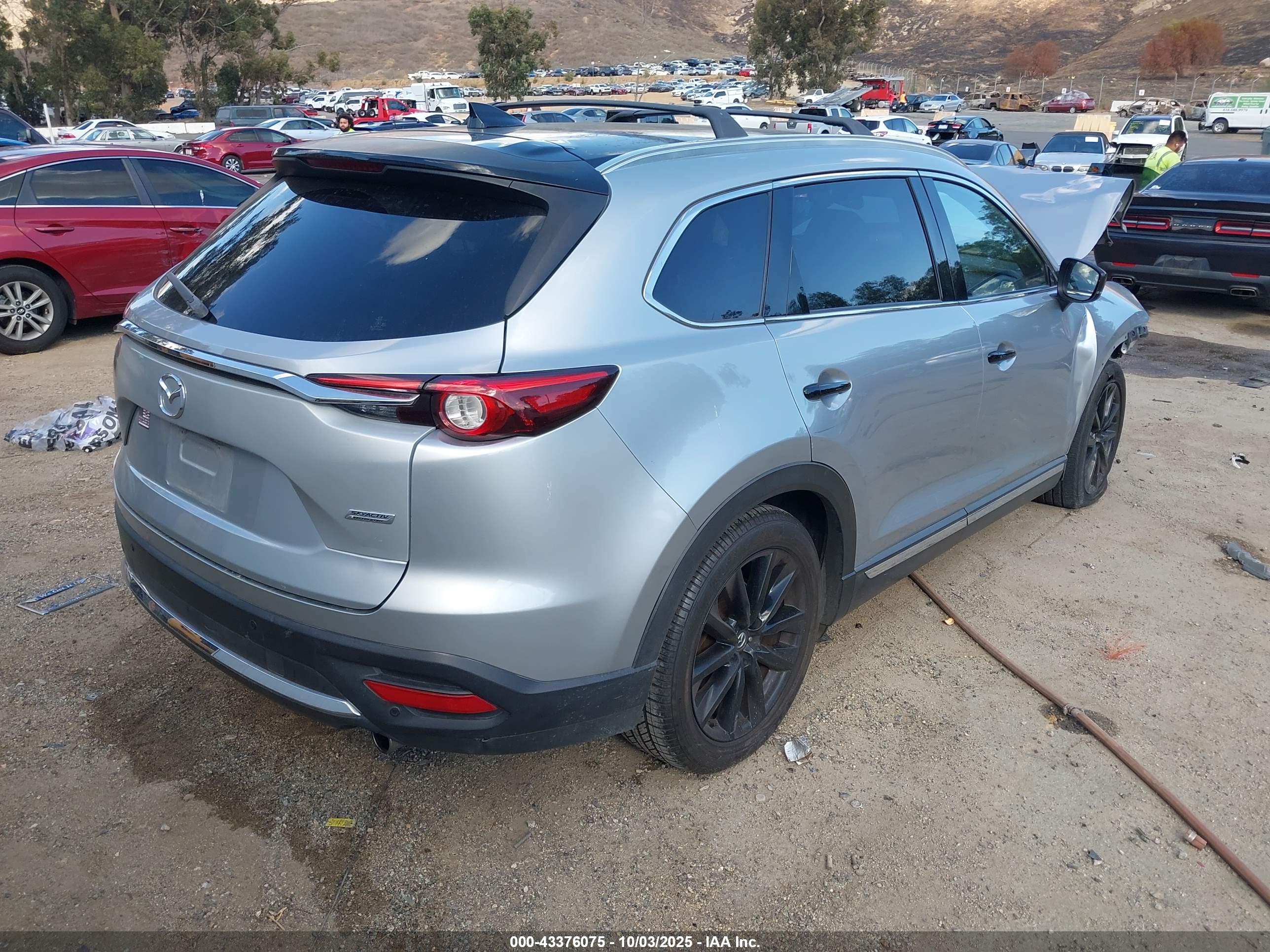 MAZDA CX-9 image 4