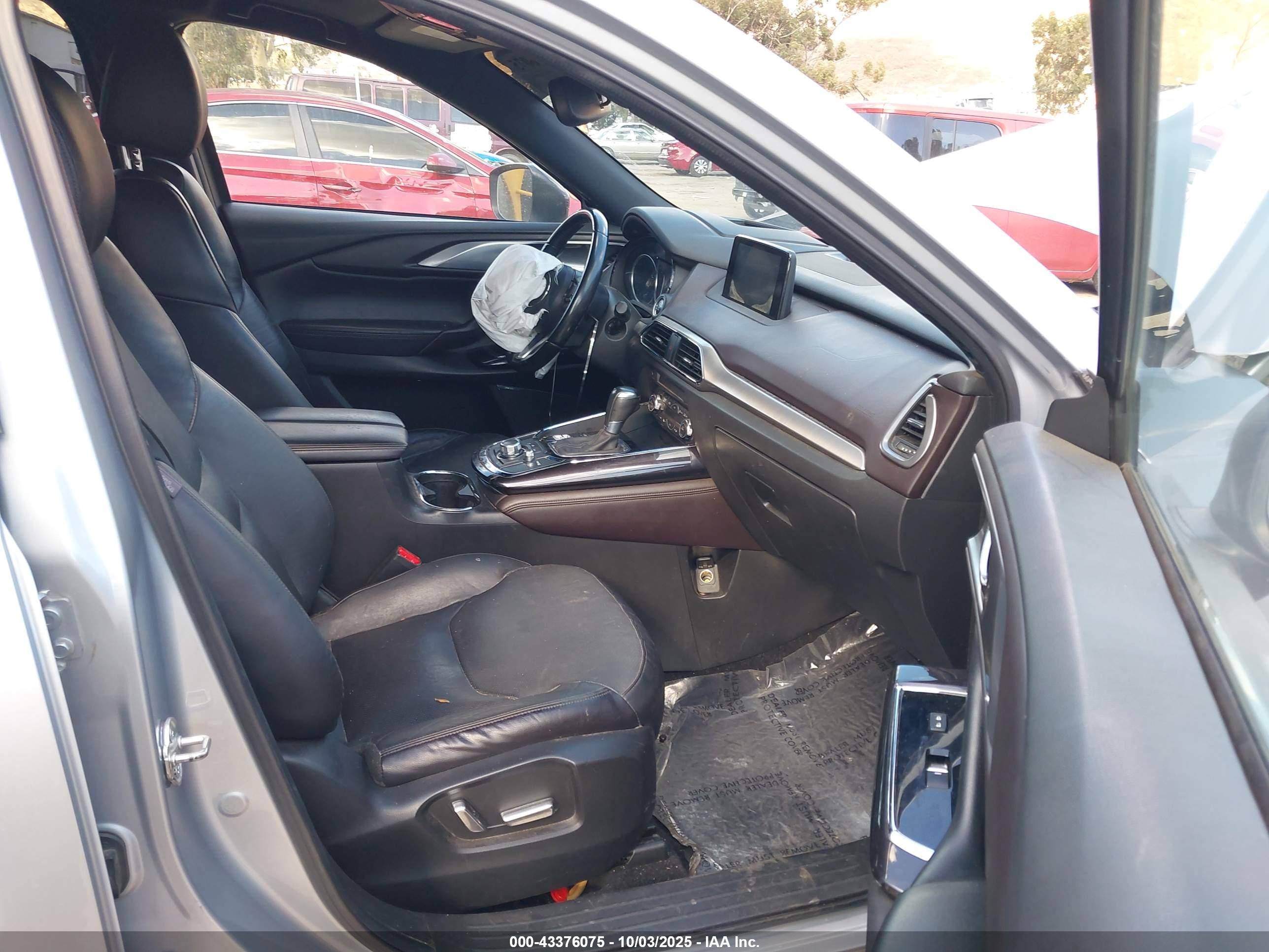 MAZDA CX-9 image 5