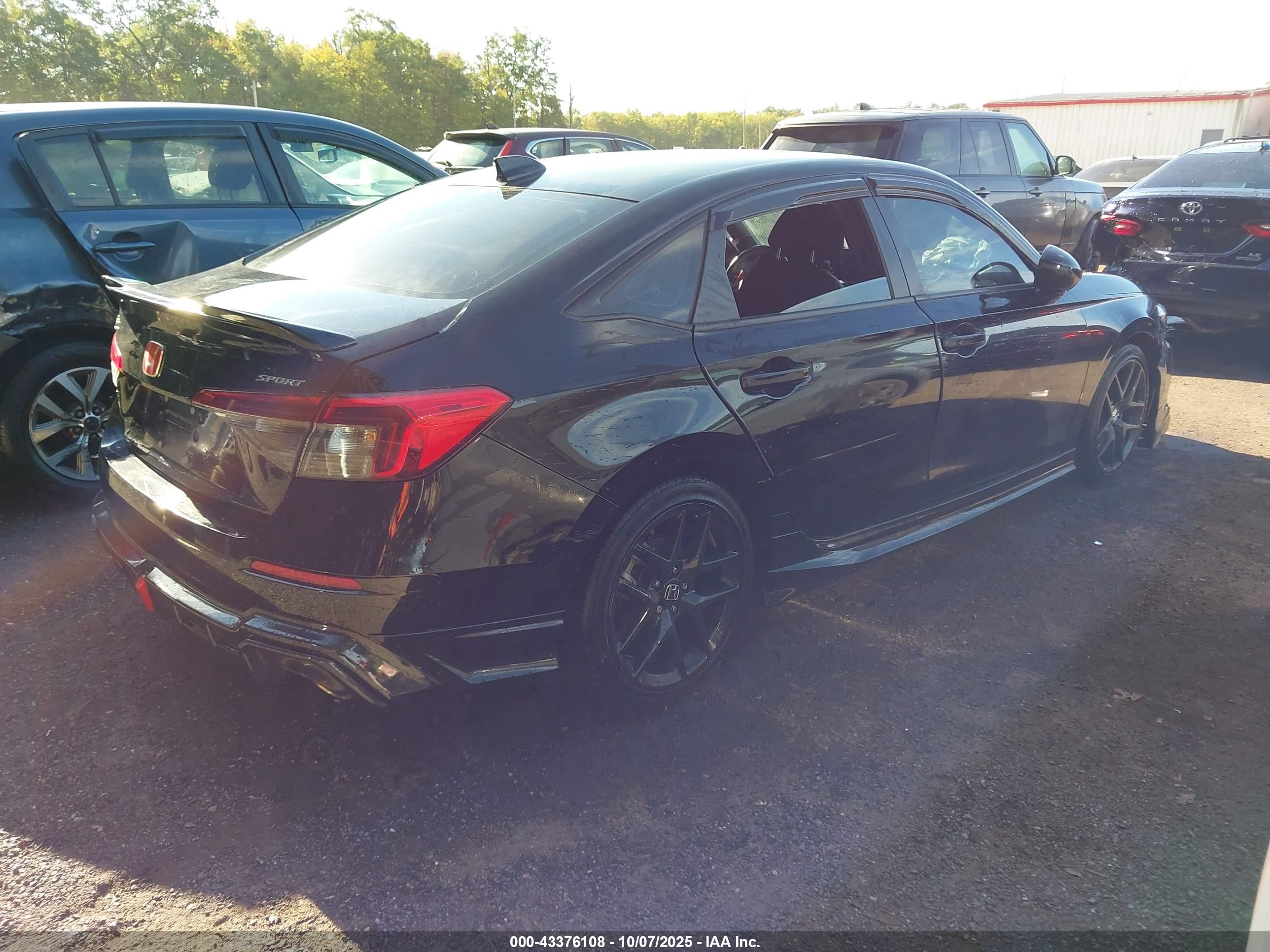 HONDA CIVIC image 4