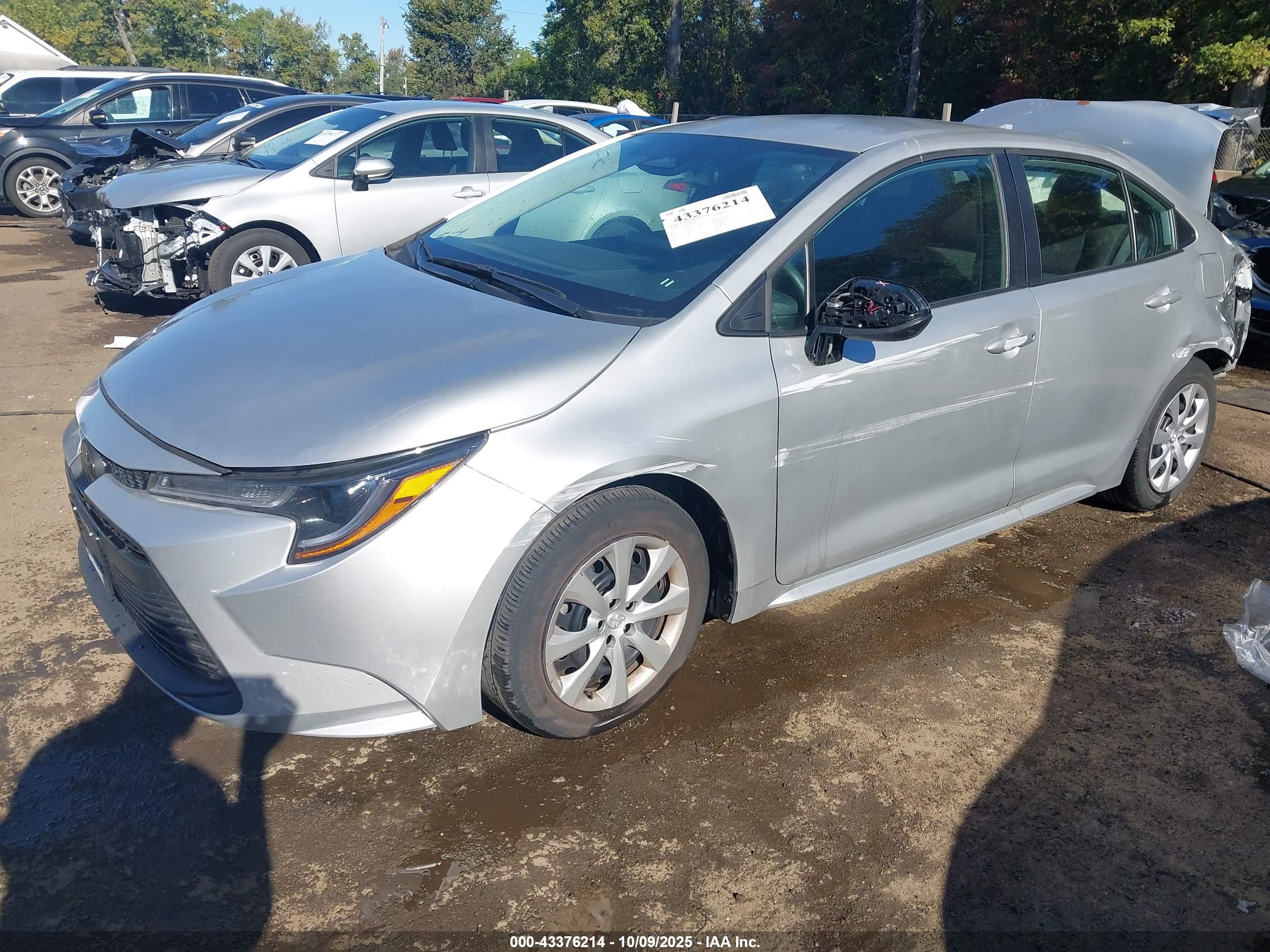 TOYOTA COROLLA image 2