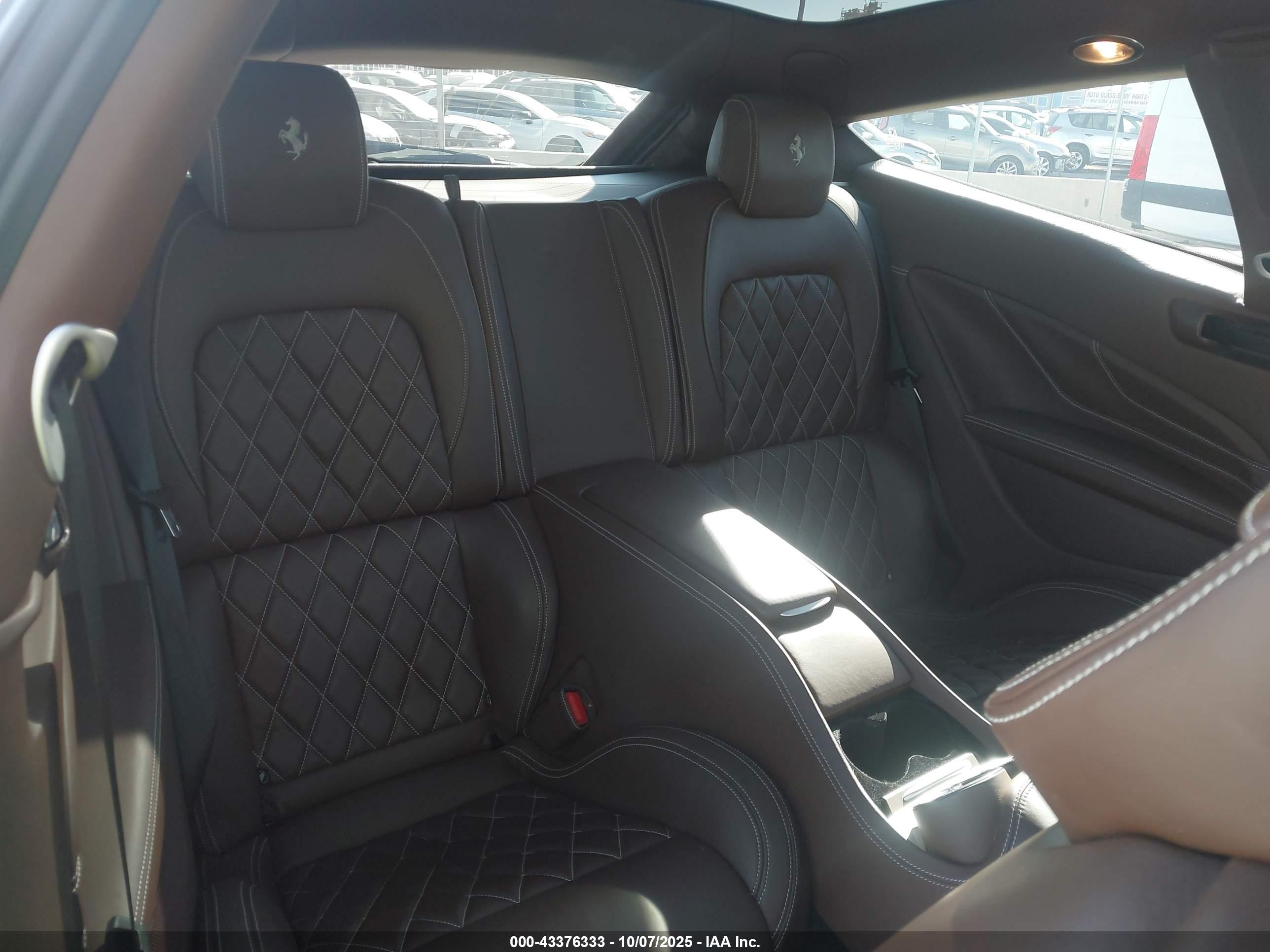 FERRARI FF image 8