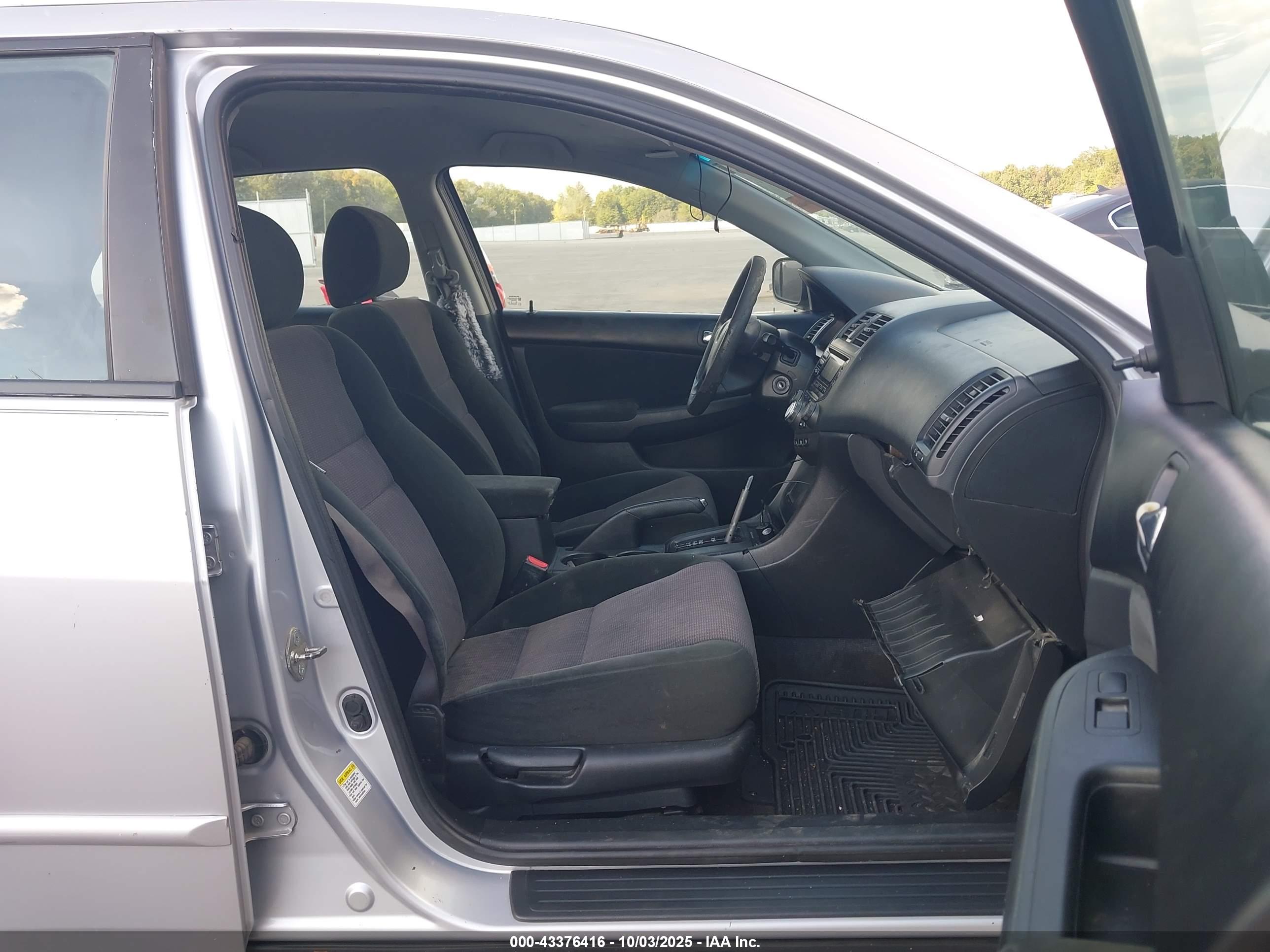 HONDA ACCORD image 5