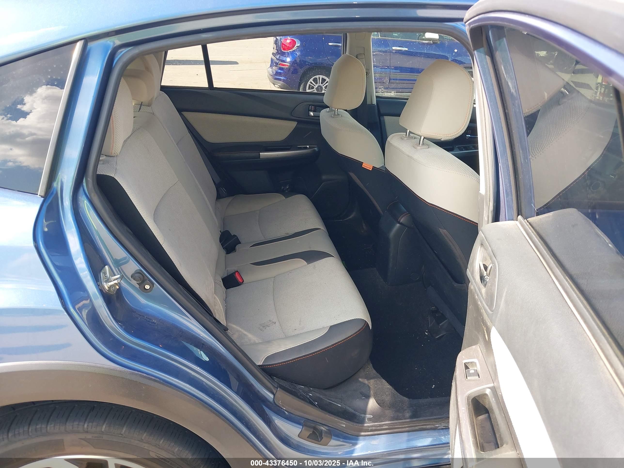 SUBARU CROSSTREK image 8