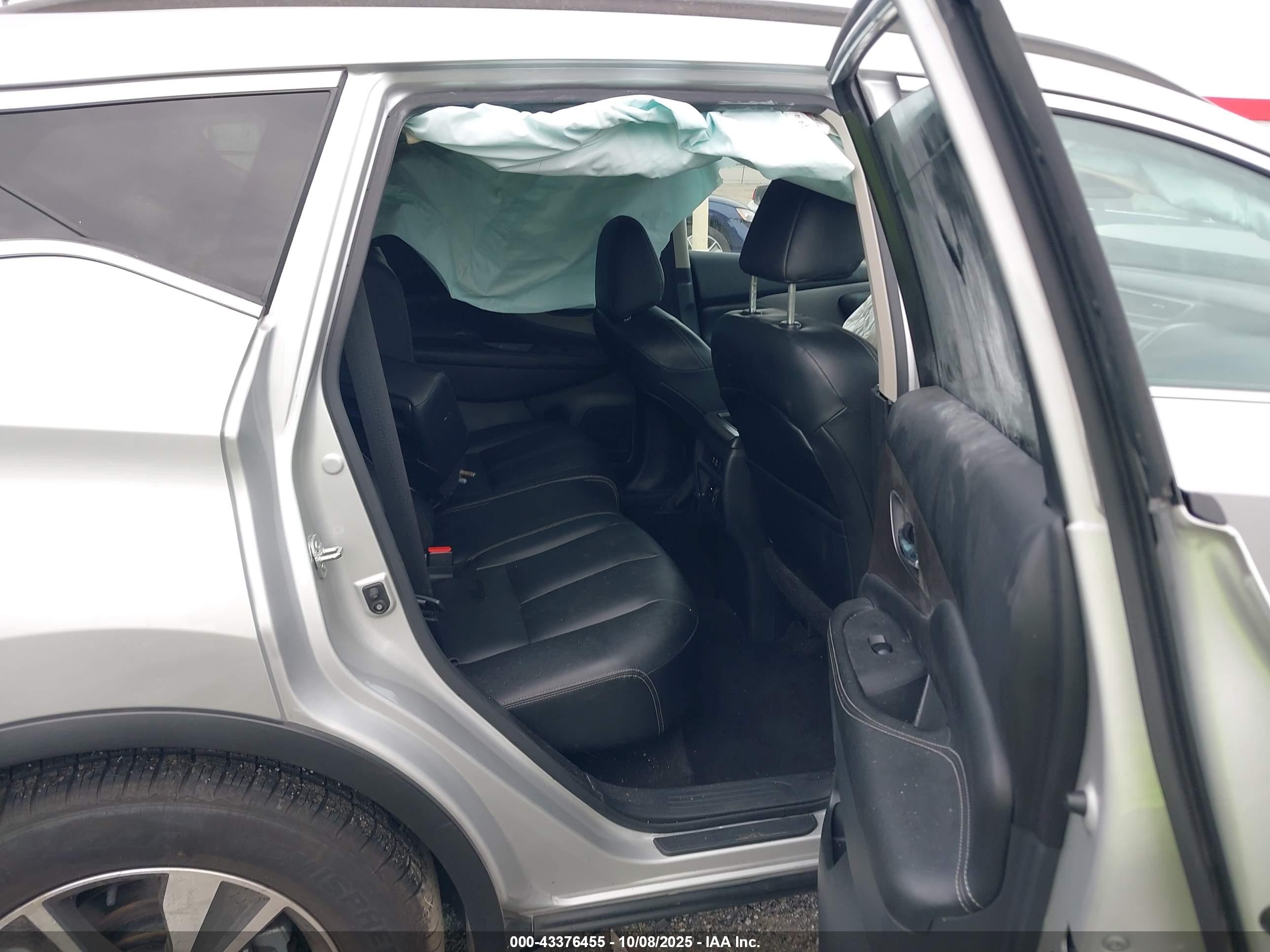 NISSAN MURANO image 8