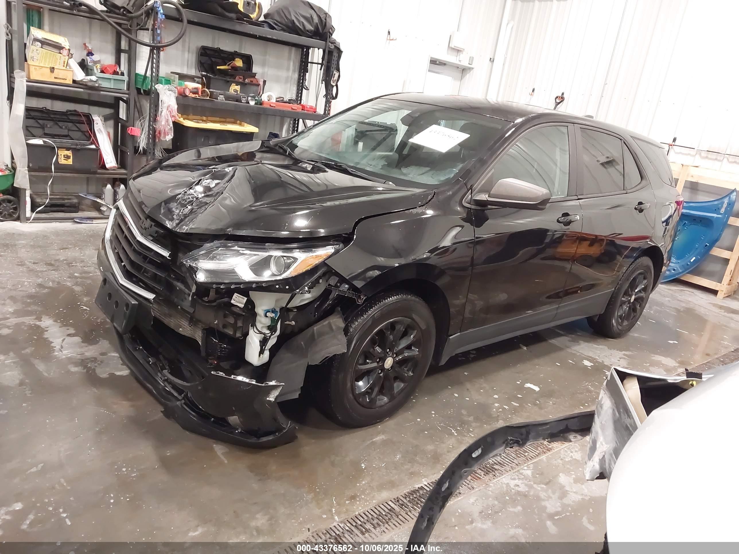 CHEVROLET EQUINOX image 2