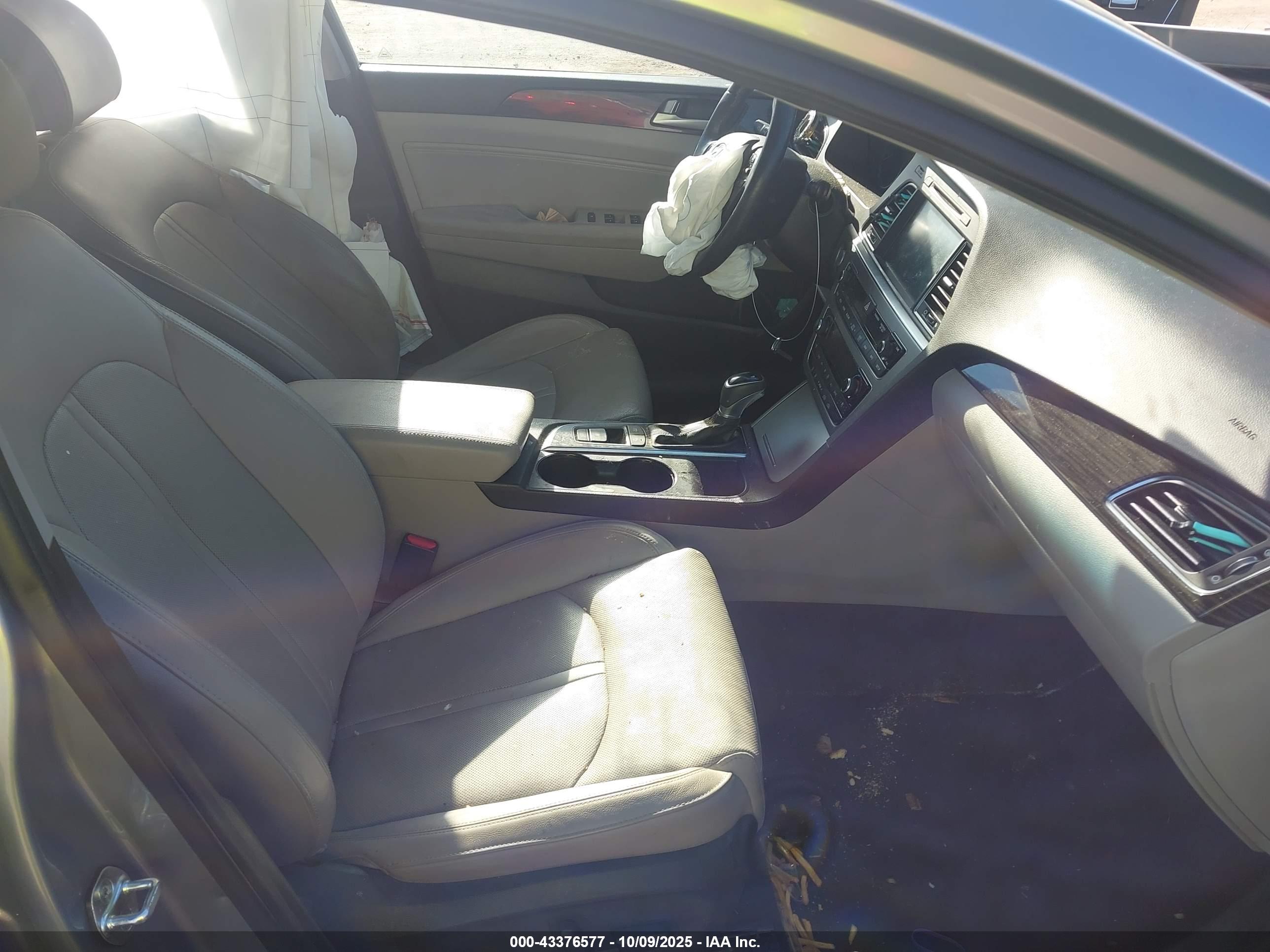 HYUNDAI SONATA image 5