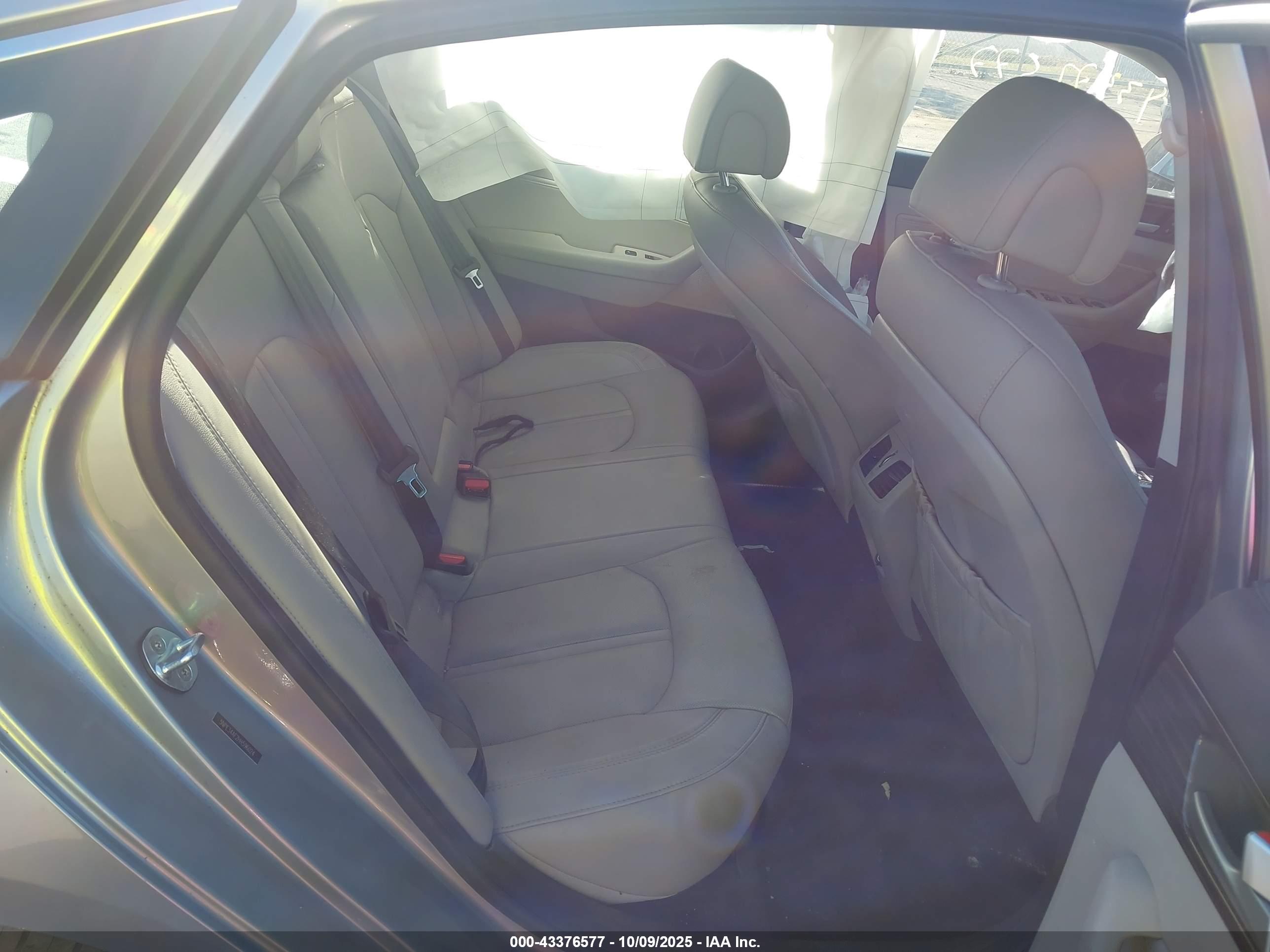 HYUNDAI SONATA image 8