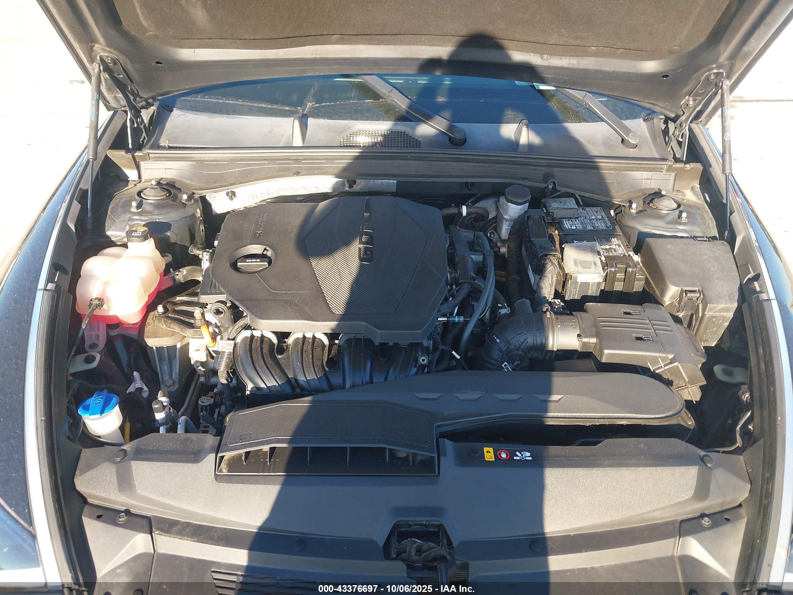 HYUNDAI SONATA image 10