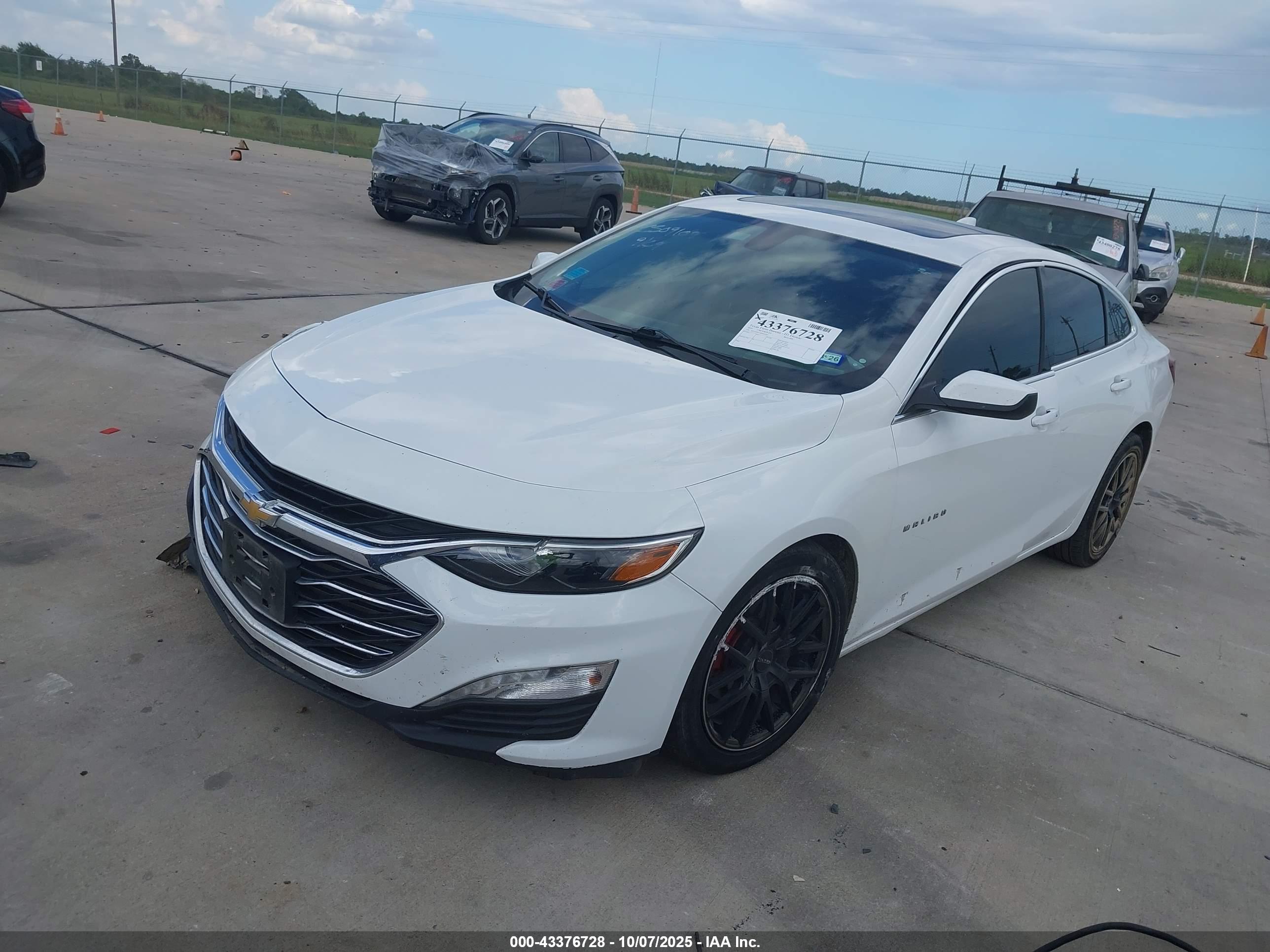 CHEVROLET MALIBU image 2