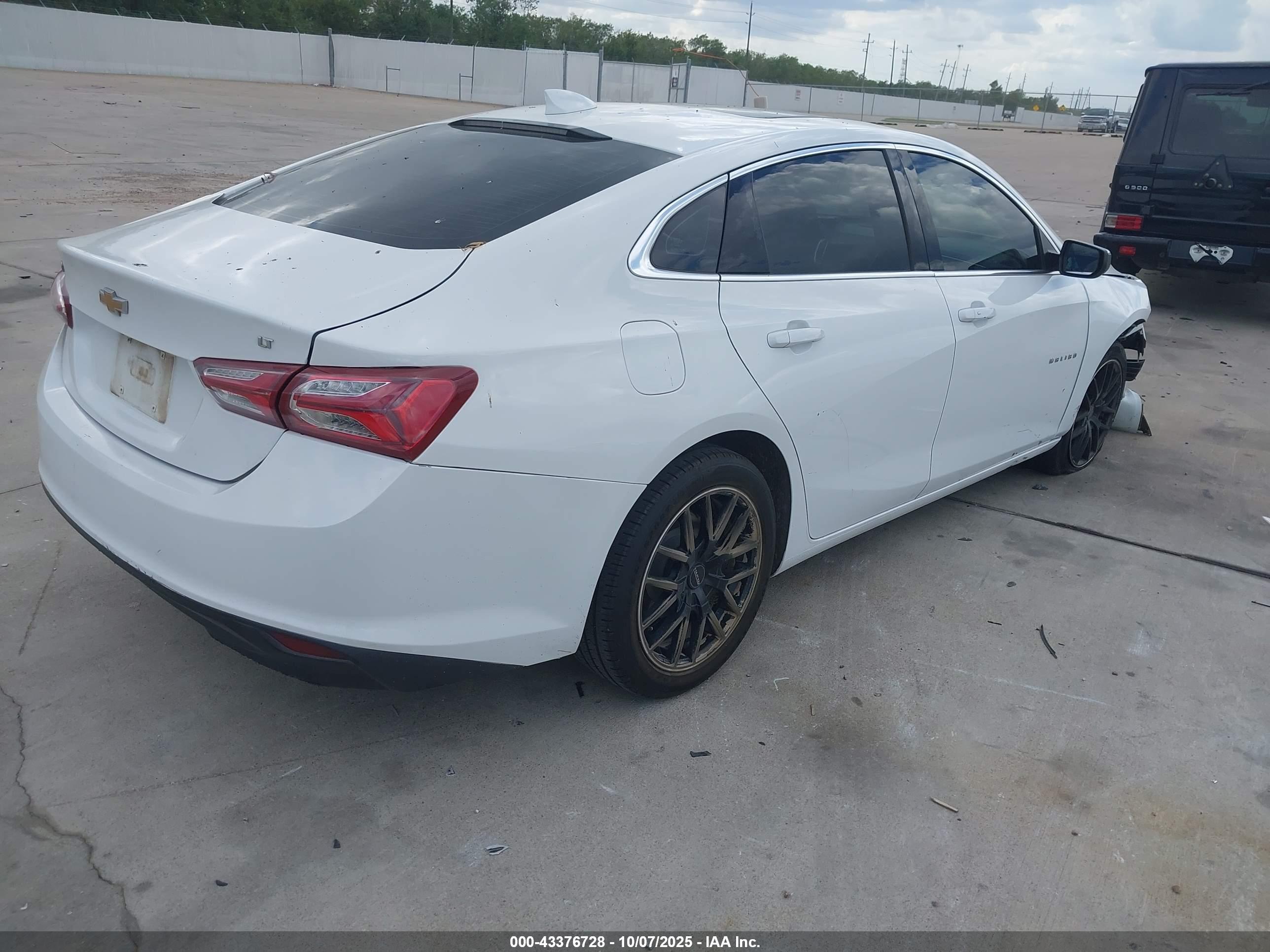 CHEVROLET MALIBU image 4
