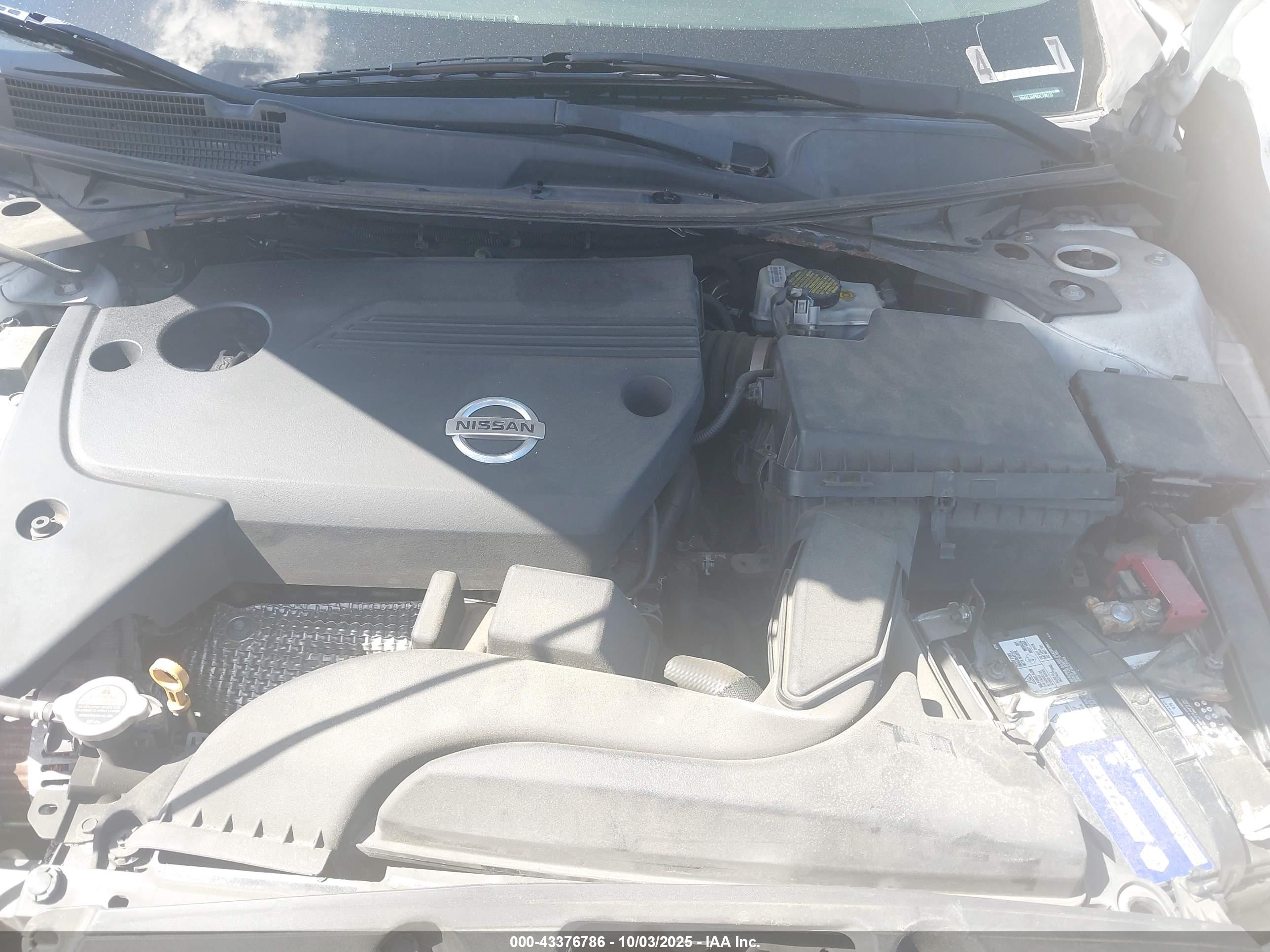 NISSAN ALTIMA image 10