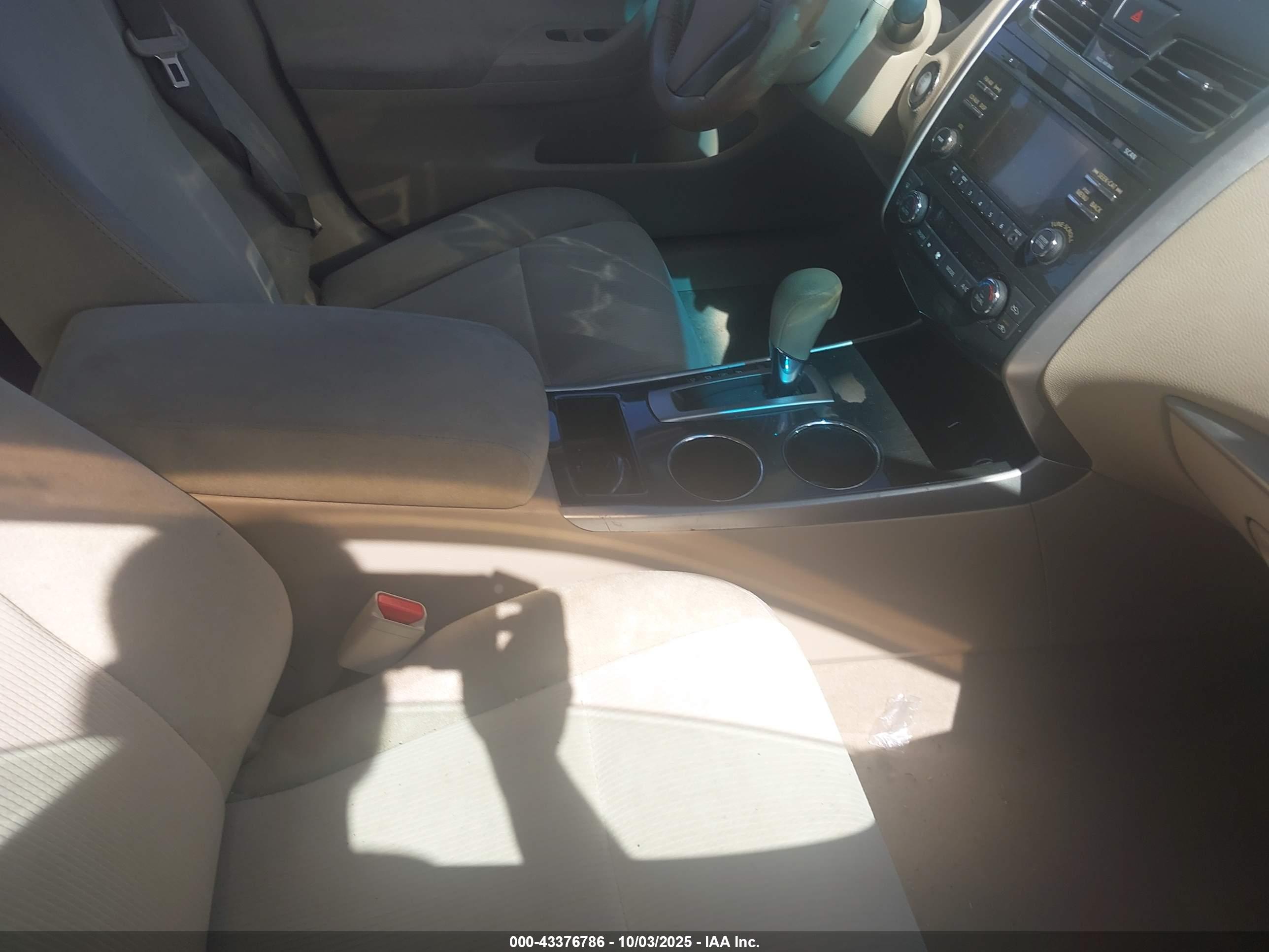 NISSAN ALTIMA image 5