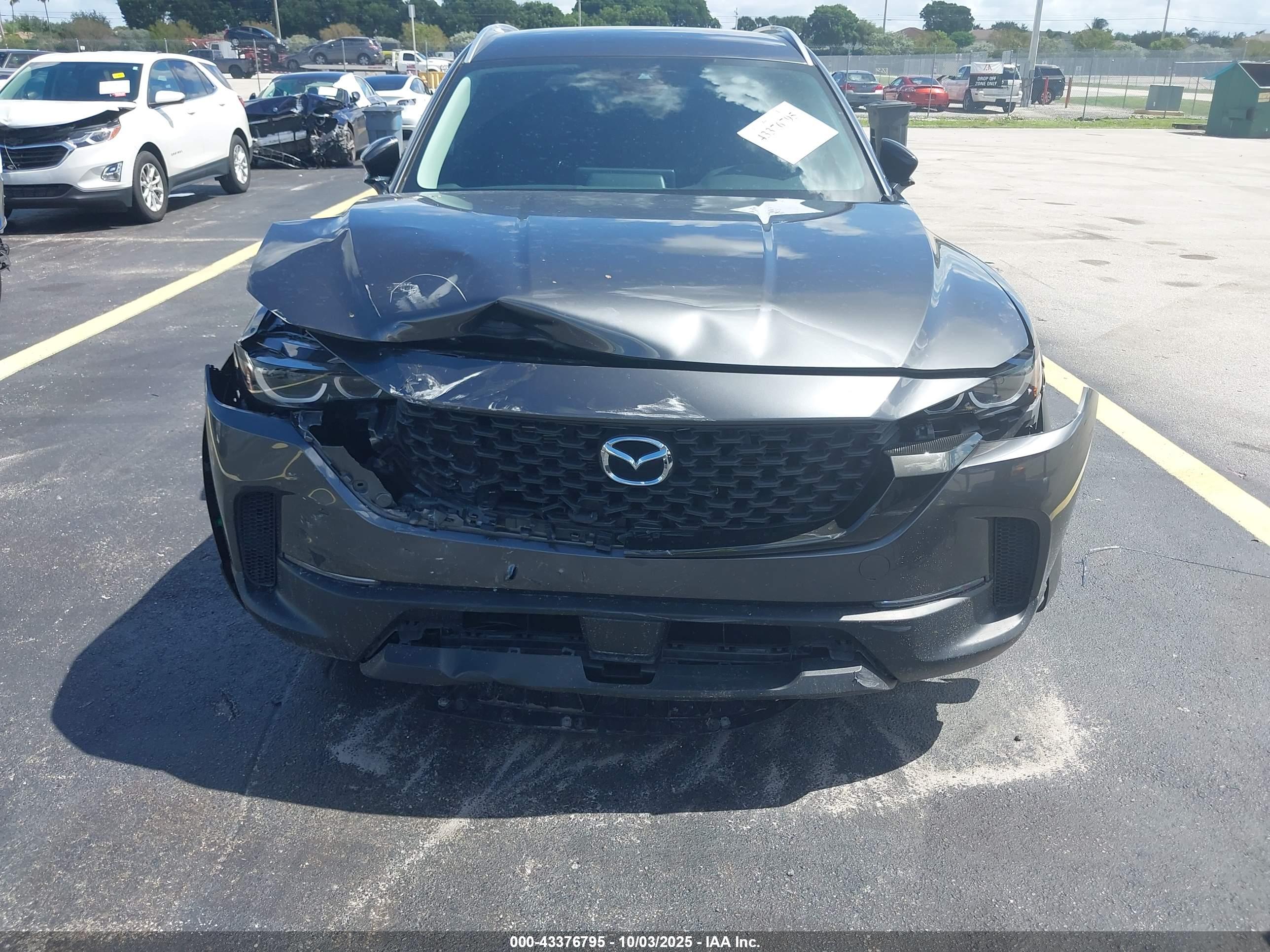 MAZDA CX-50 image 6
