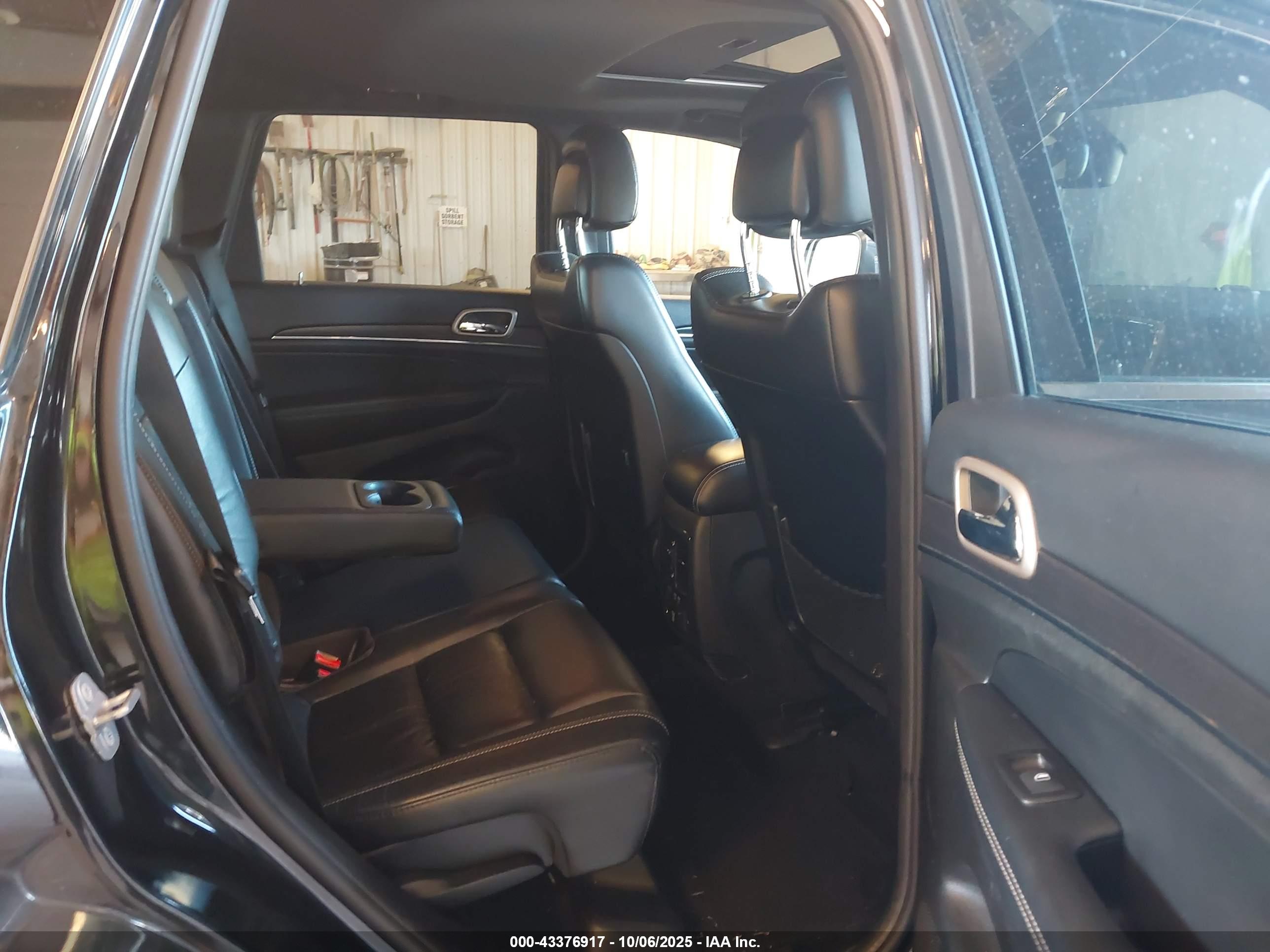 JEEP GRAND image 8