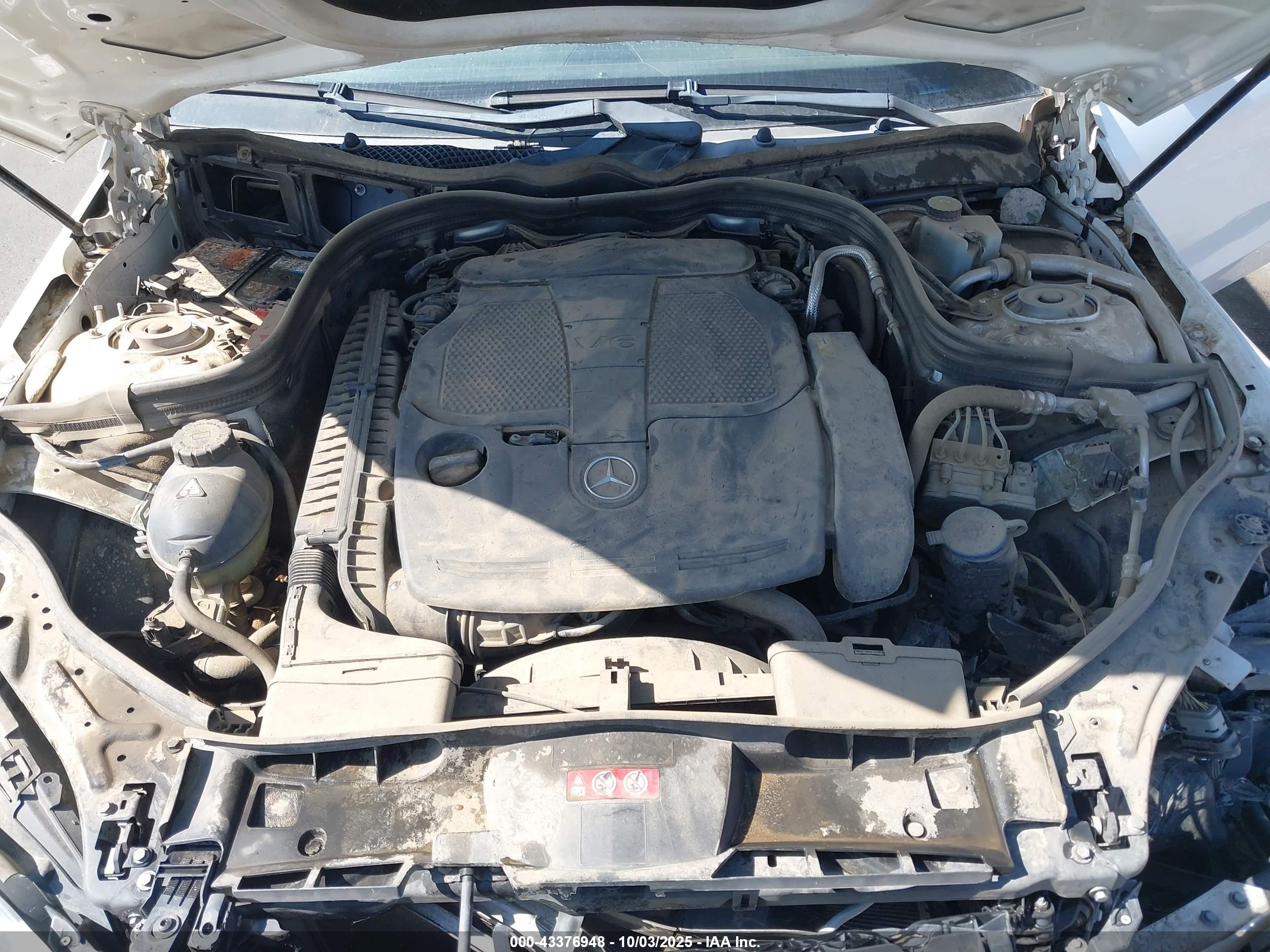MERCEDES-BENZ E image 10