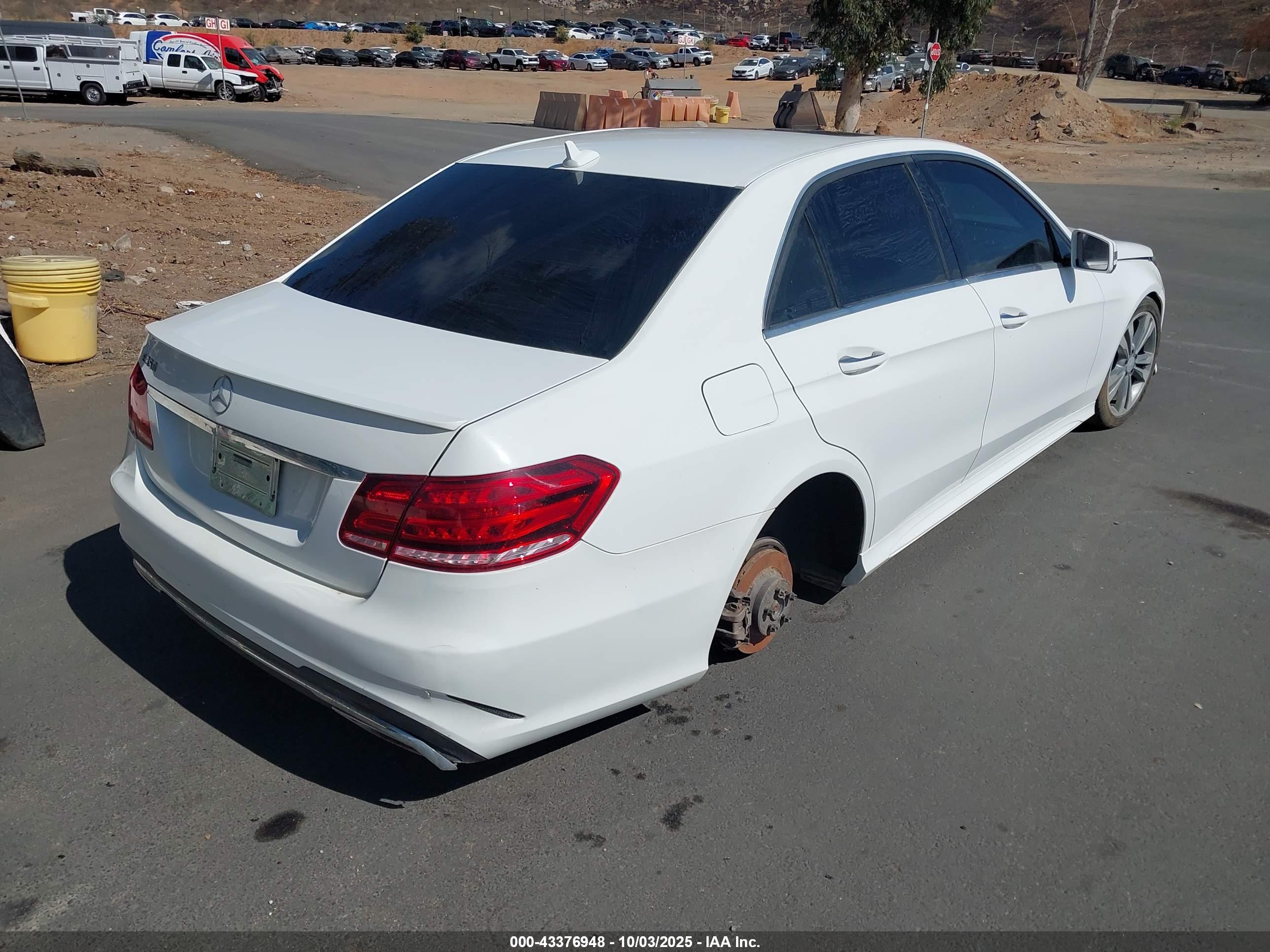 MERCEDES-BENZ E image 4