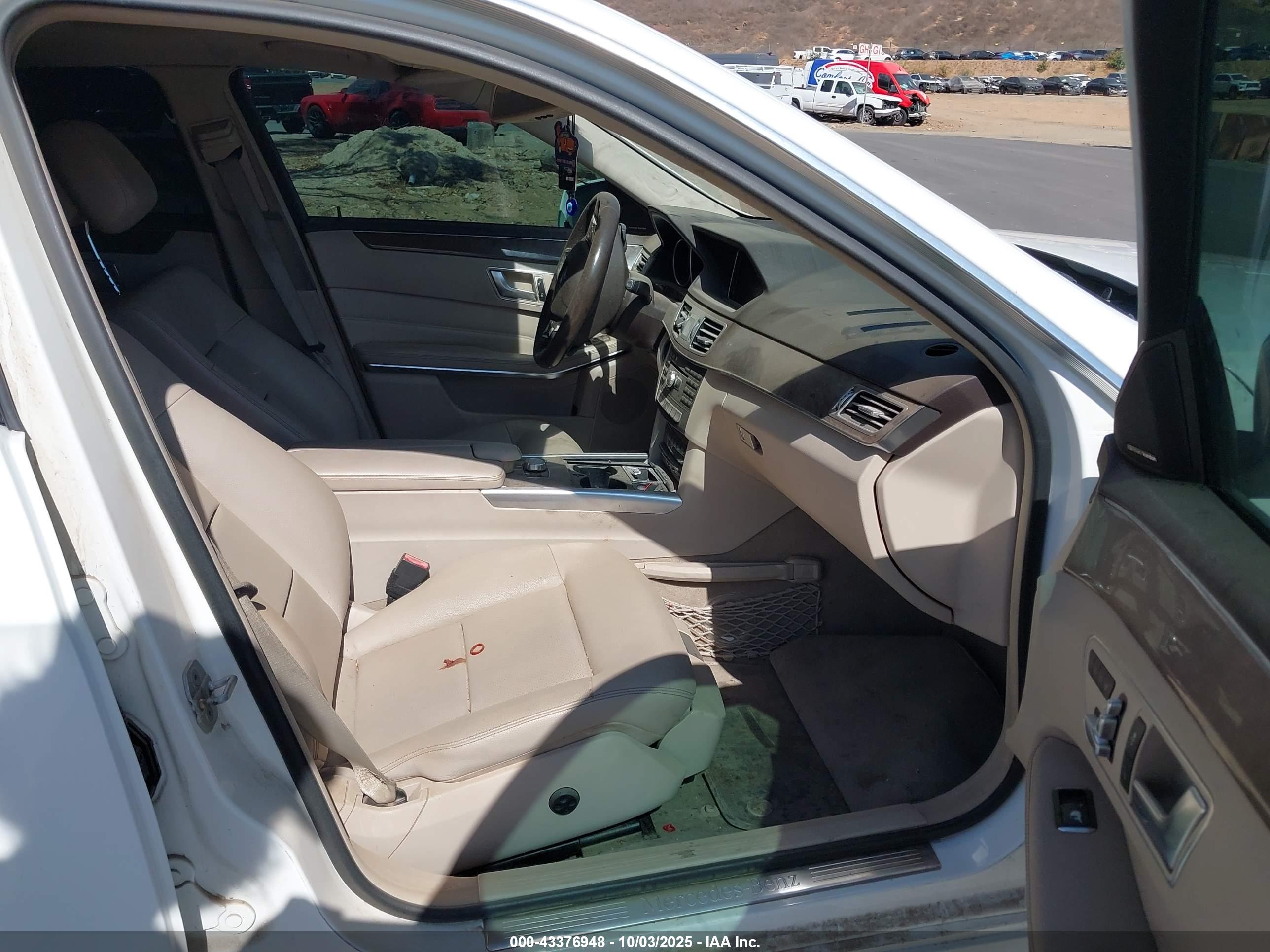 MERCEDES-BENZ E image 5