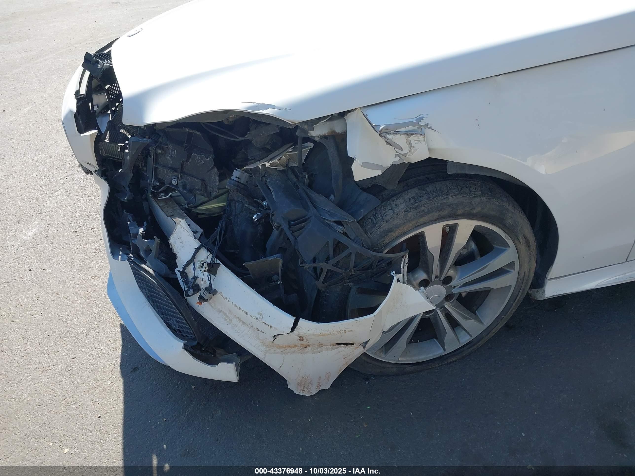 MERCEDES-BENZ E image 6