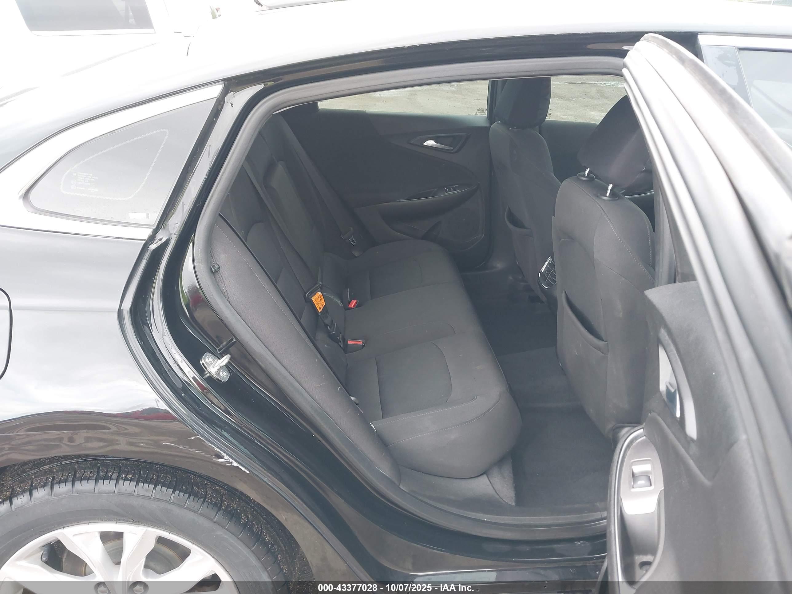 CHEVROLET MALIBU image 8