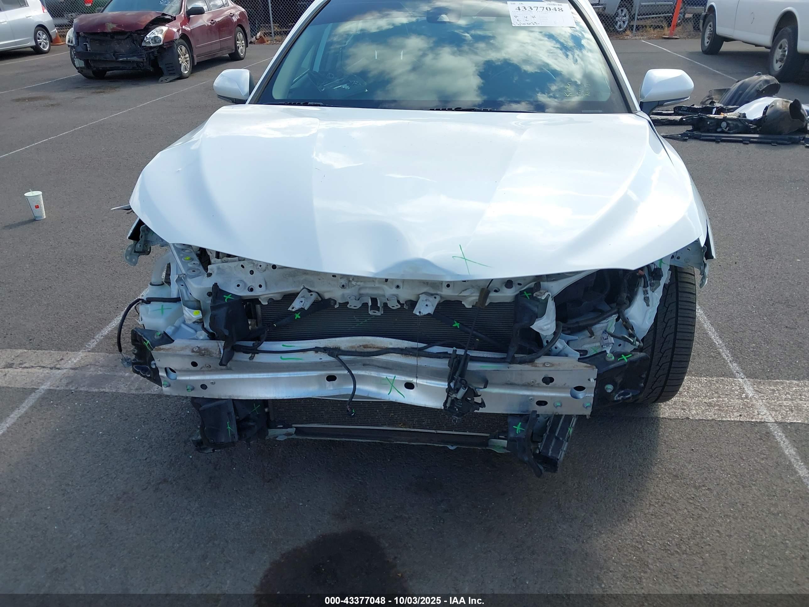 TOYOTA CAMRY image 6