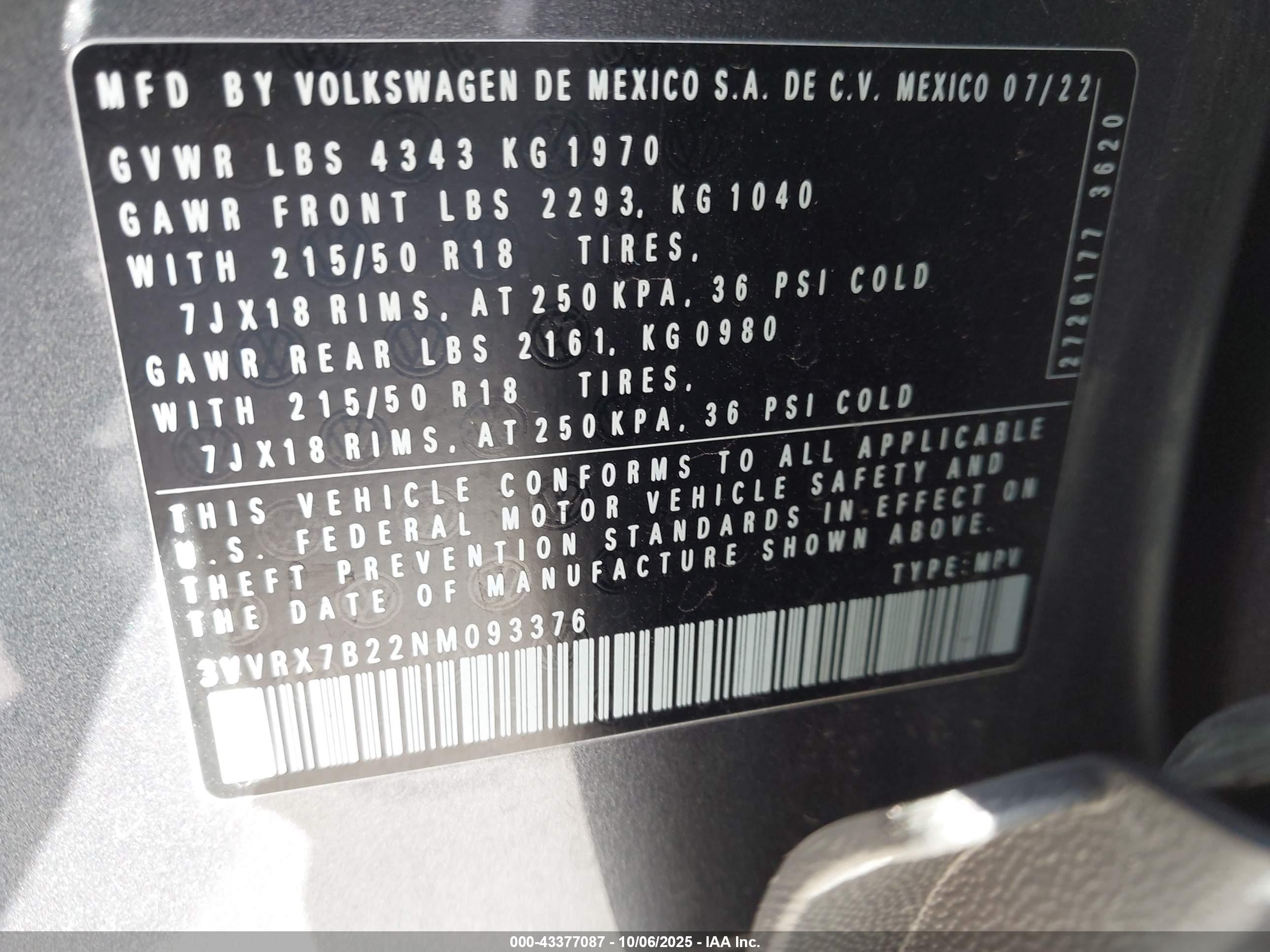 VOLKSWAGEN TAOS image 9