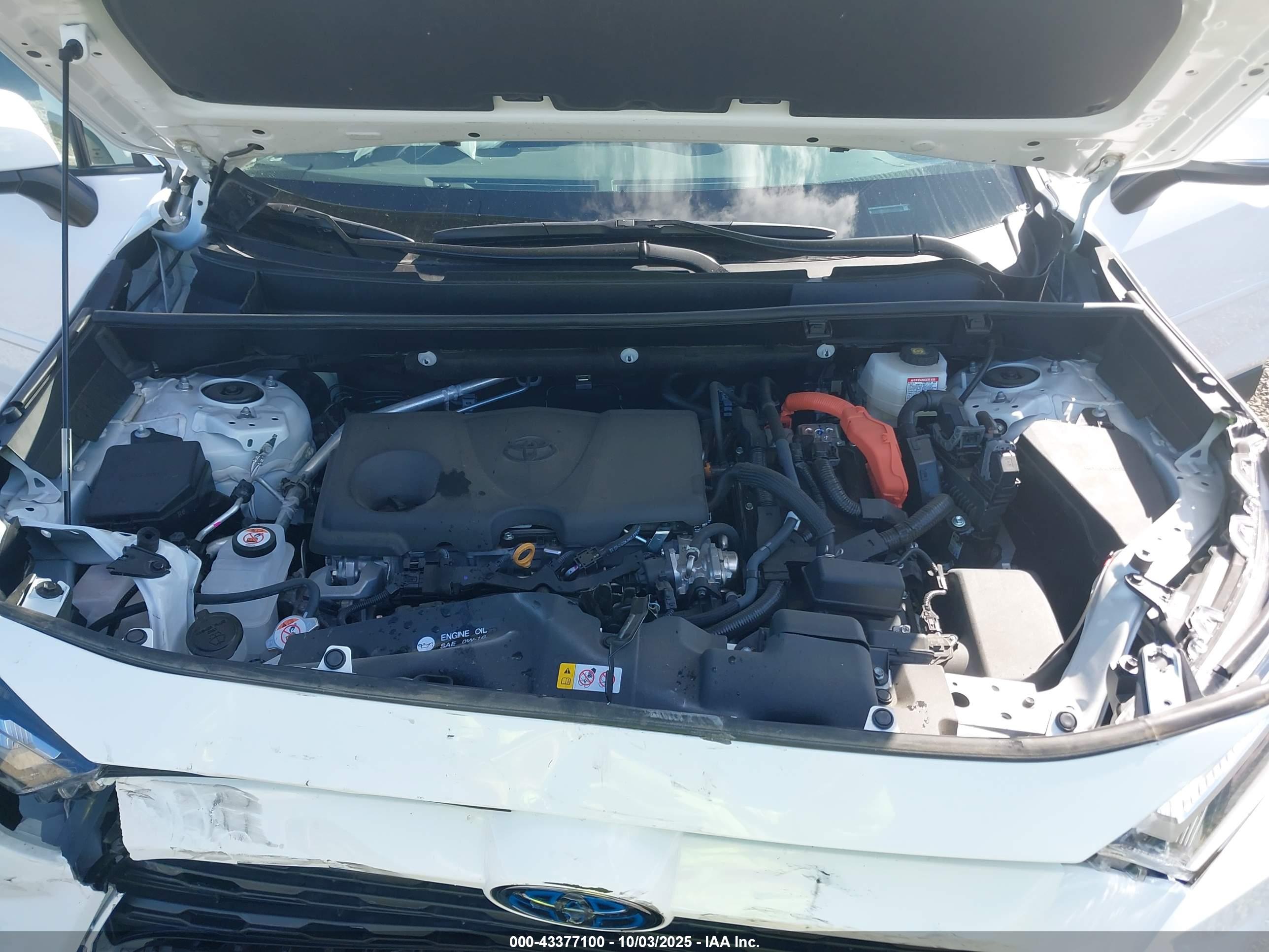TOYOTA RAV4 image 10