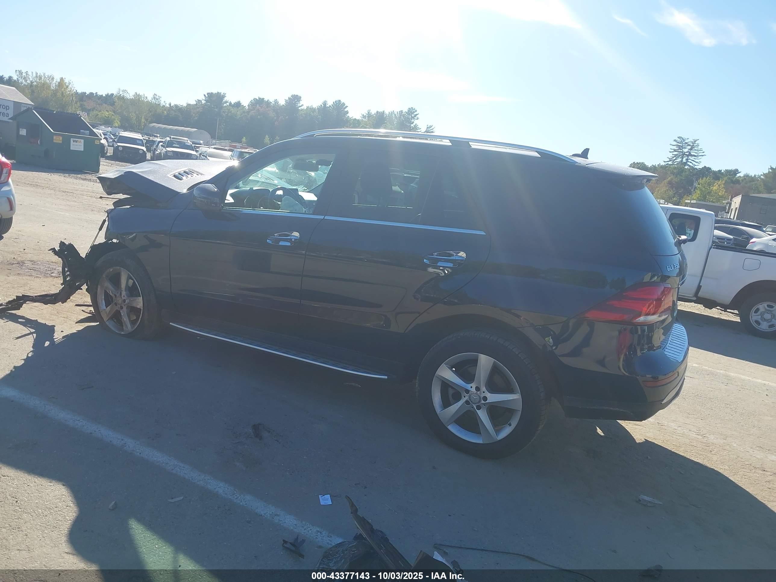 MERCEDES-BENZ GLE image 3