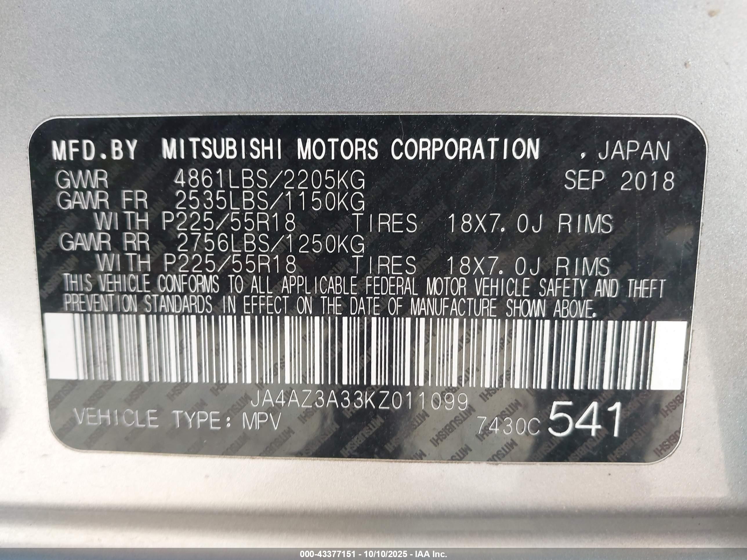 MITSUBISHI OUTLANDER image 9