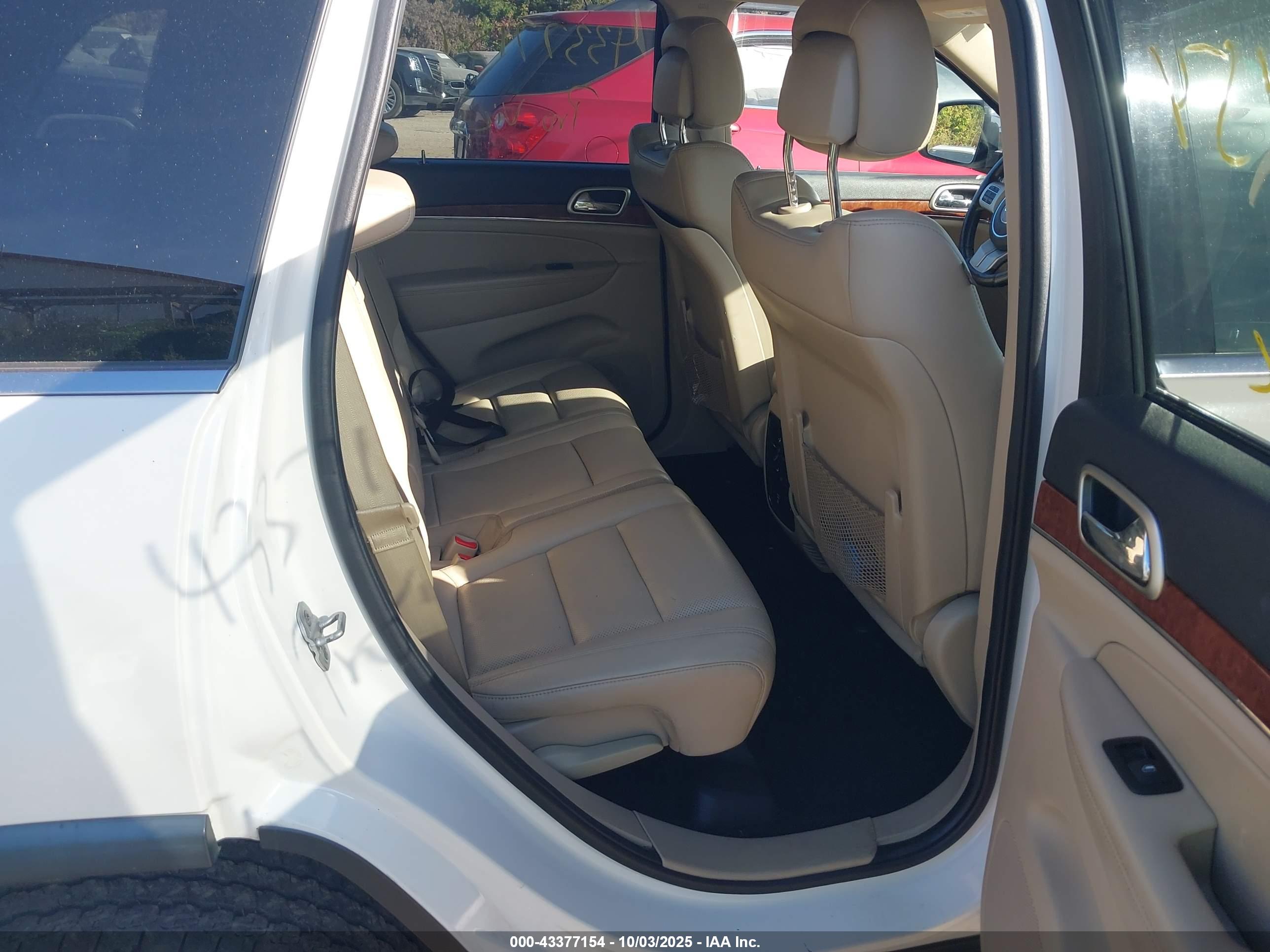 JEEP GRAND image 8
