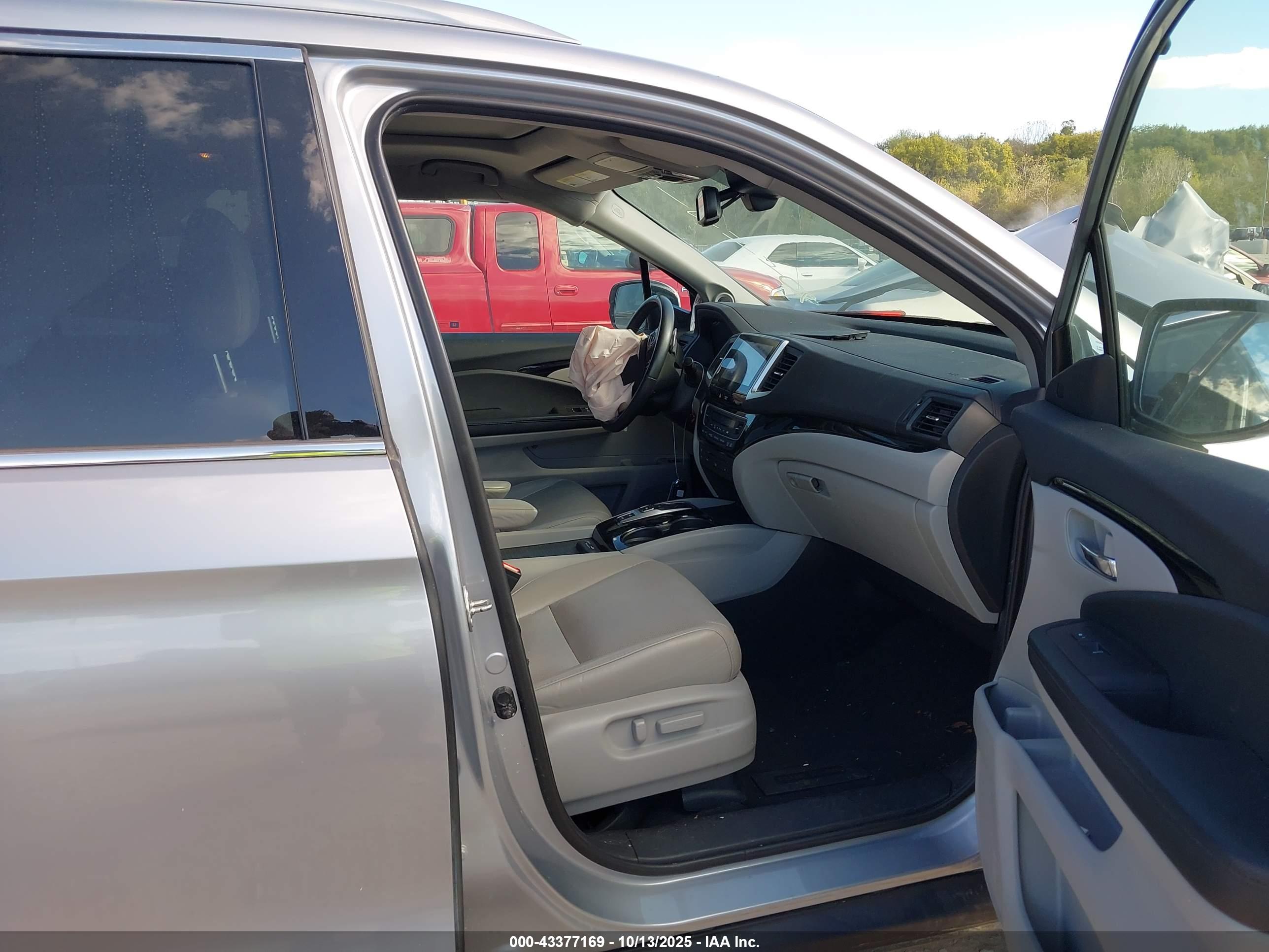 HONDA PILOT image 5