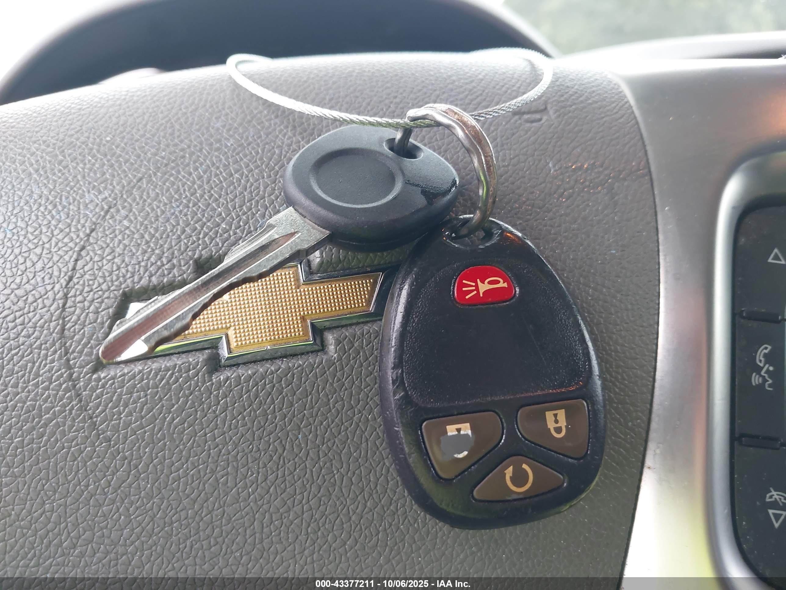 CHEVROLET TRAVERSE image 11