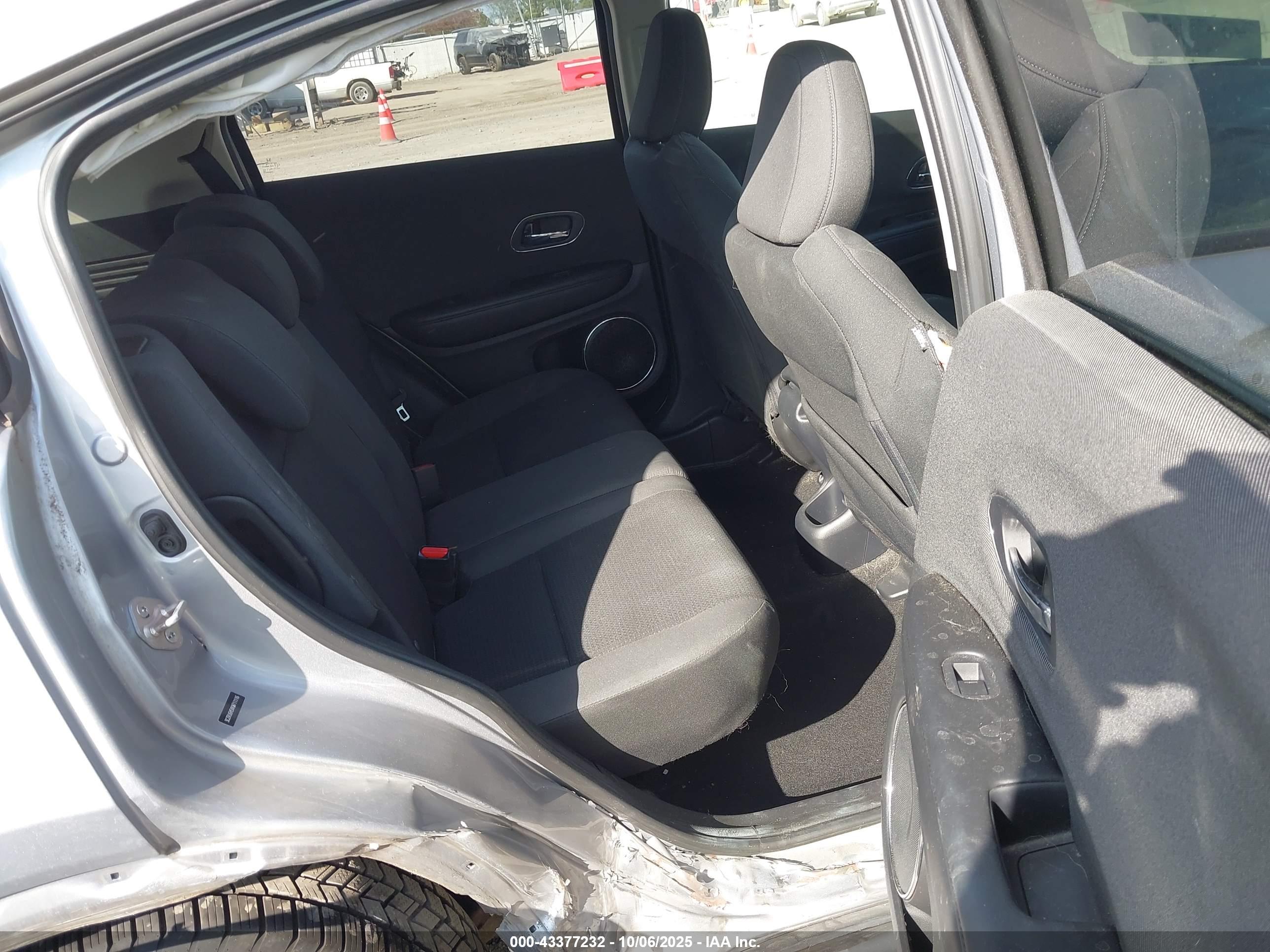 HONDA HR-V image 8