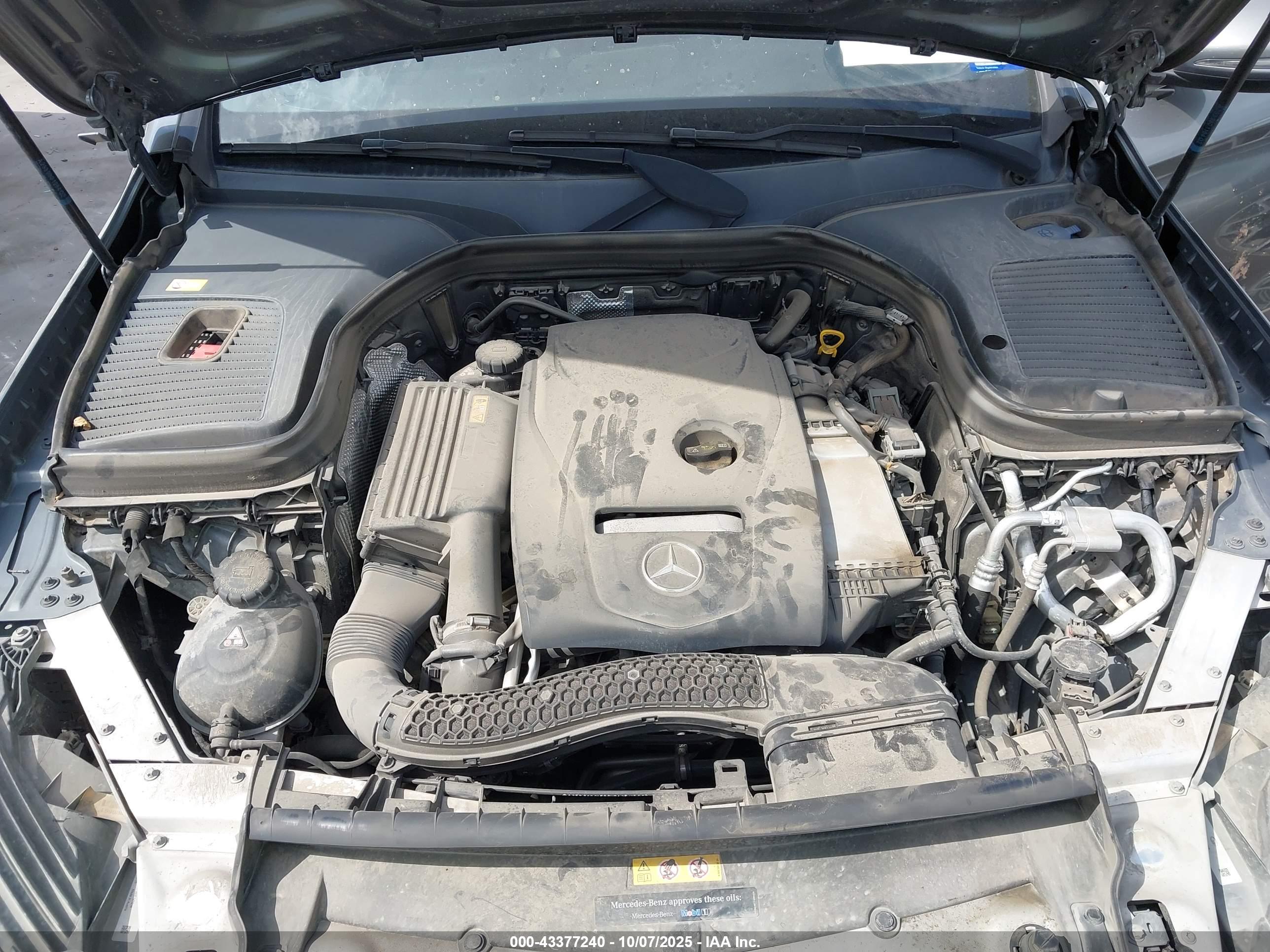 MERCEDES-BENZ GLC image 10