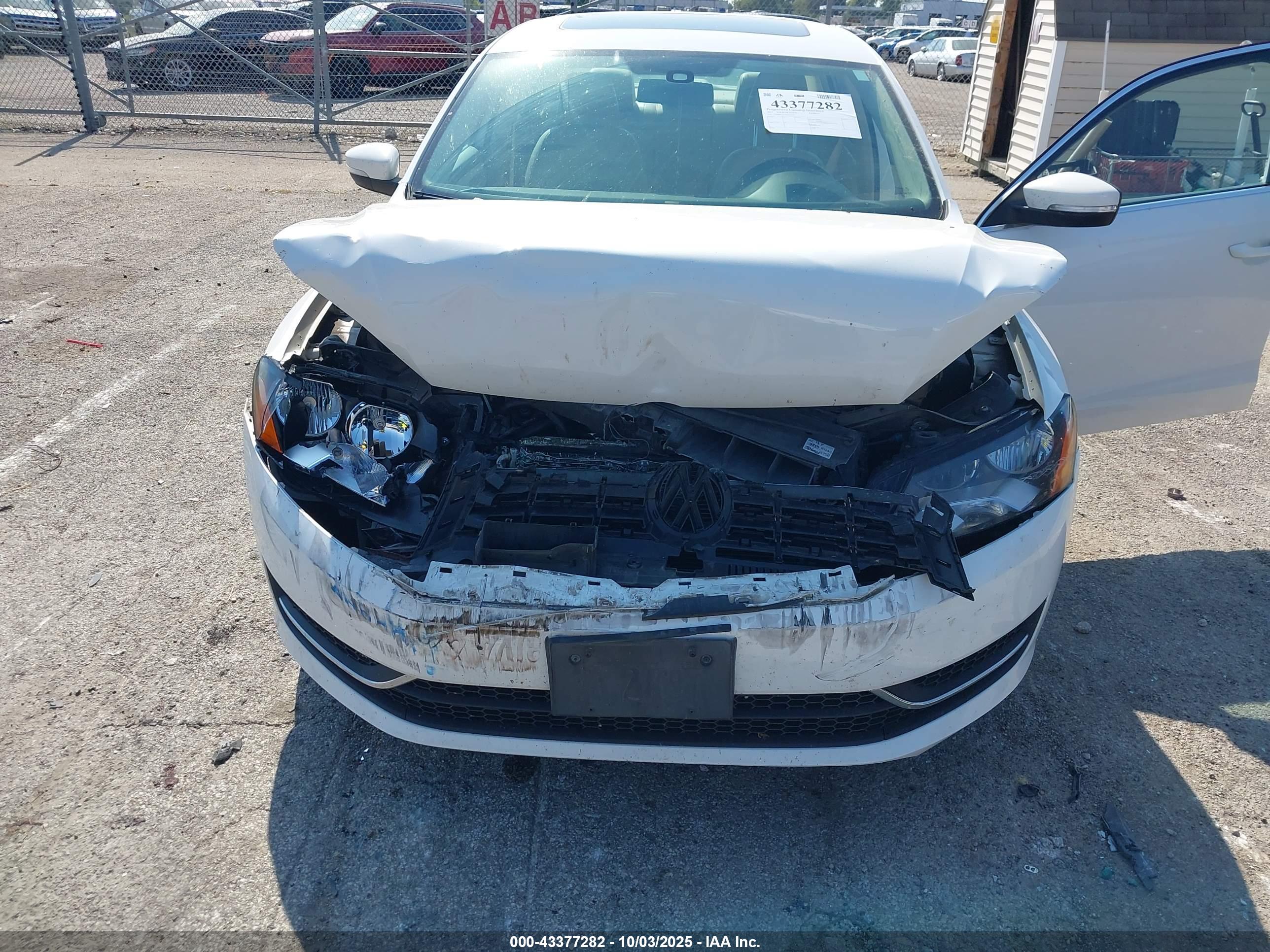 VOLKSWAGEN PASSAT image 6