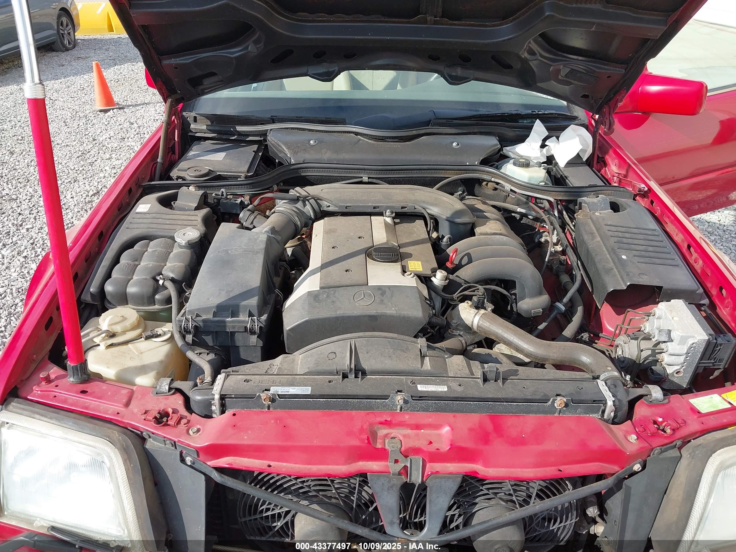 MERCEDES-BENZ SL image 10