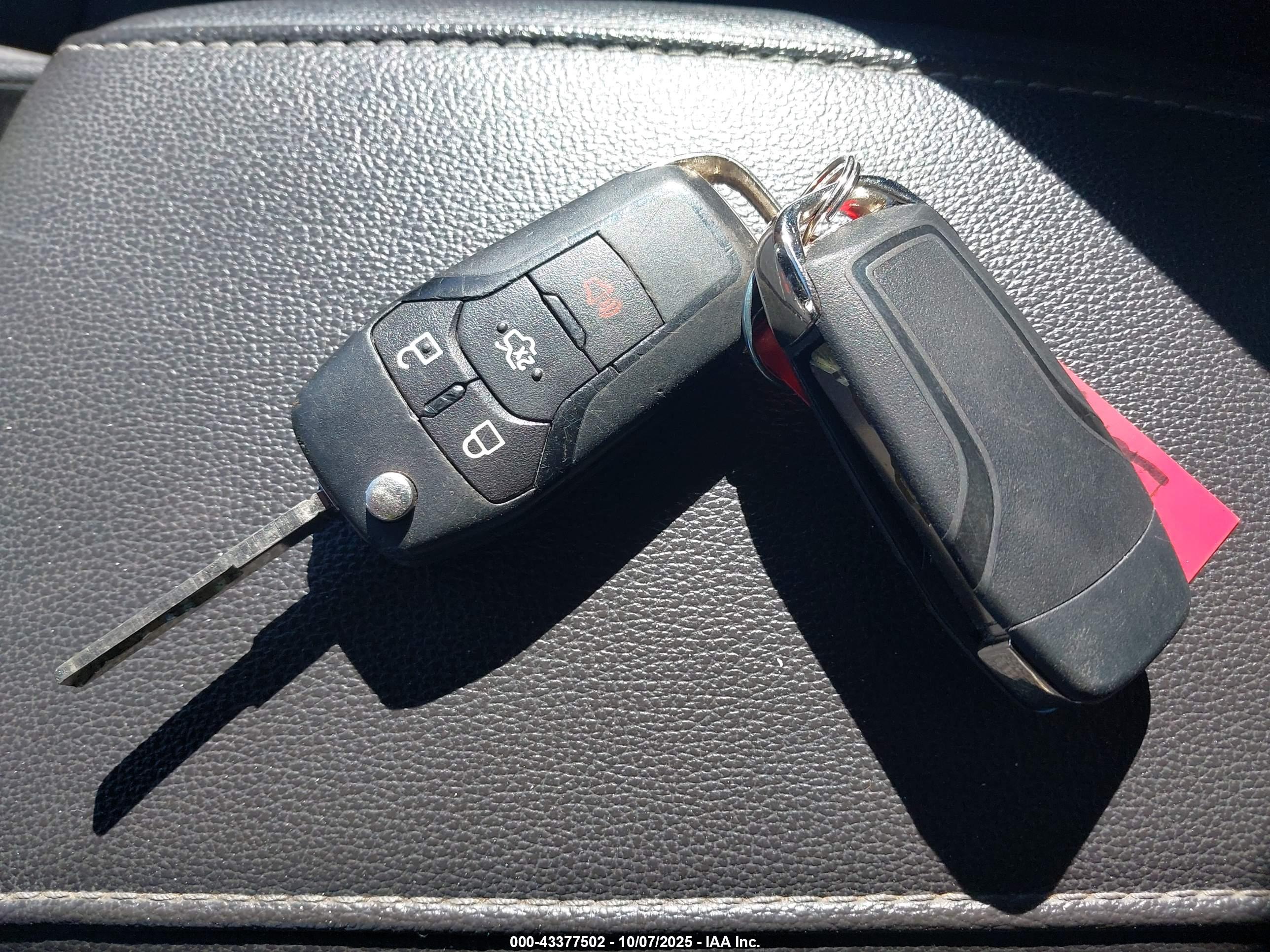 FORD FUSION image 11