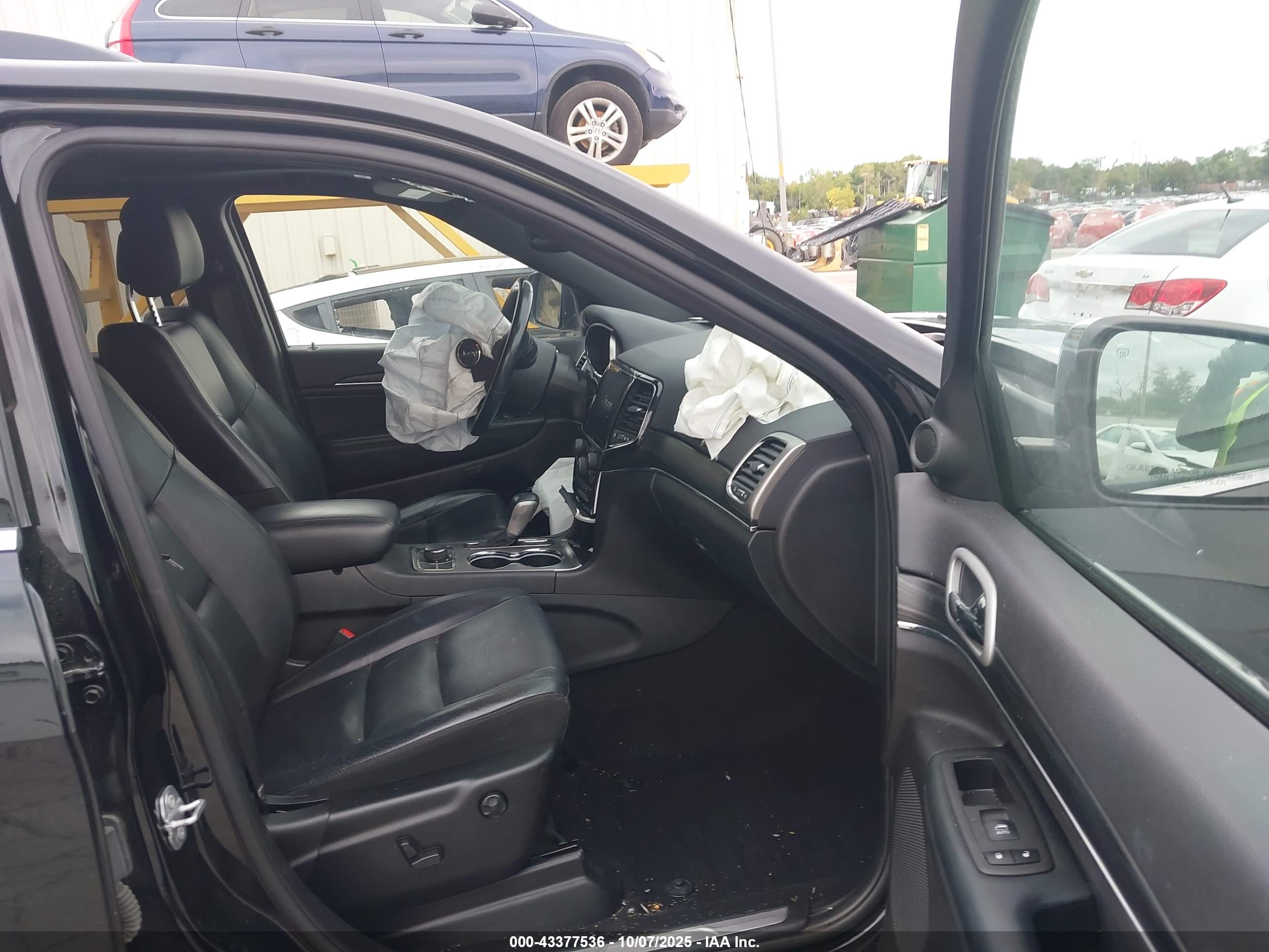 JEEP GRAND image 5