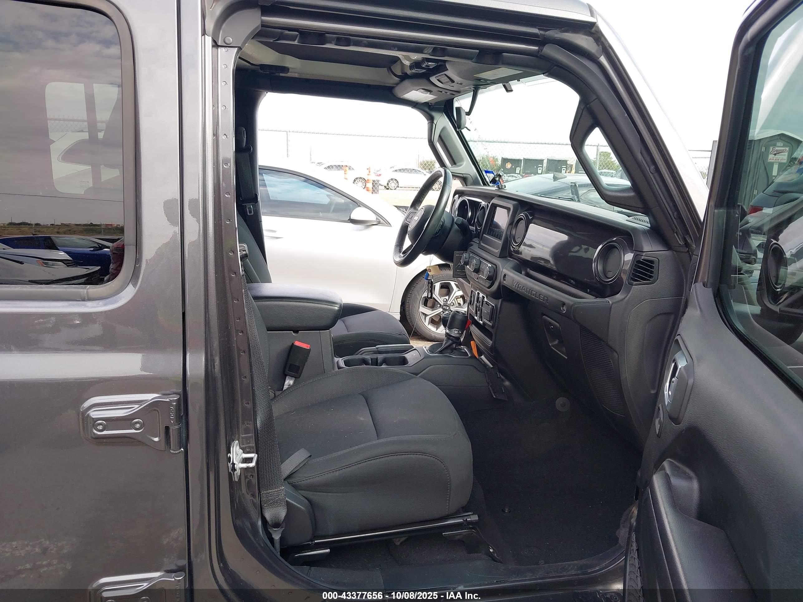 JEEP WRANGLER image 5