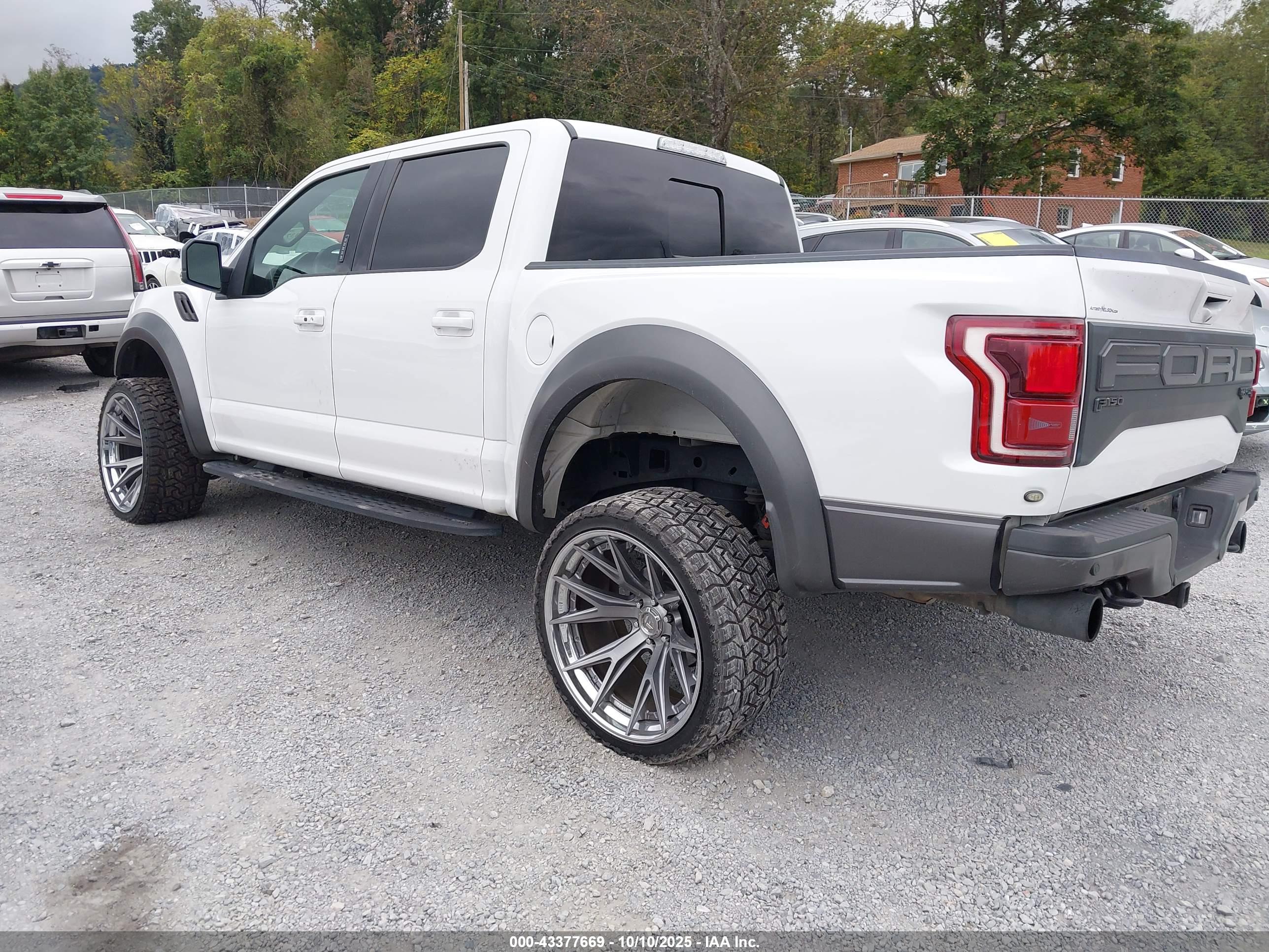 FORD F-150 image 3