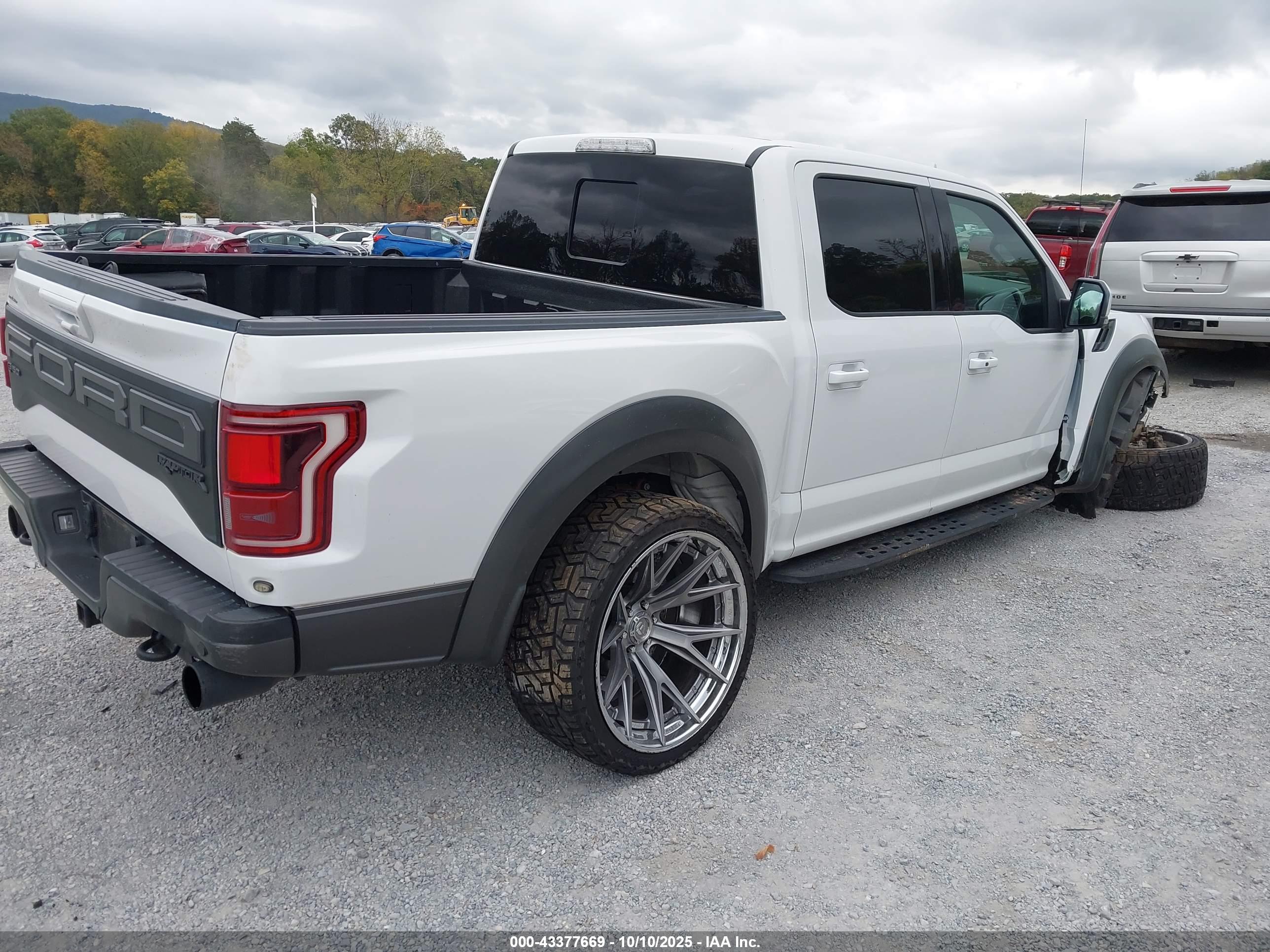 FORD F-150 image 4