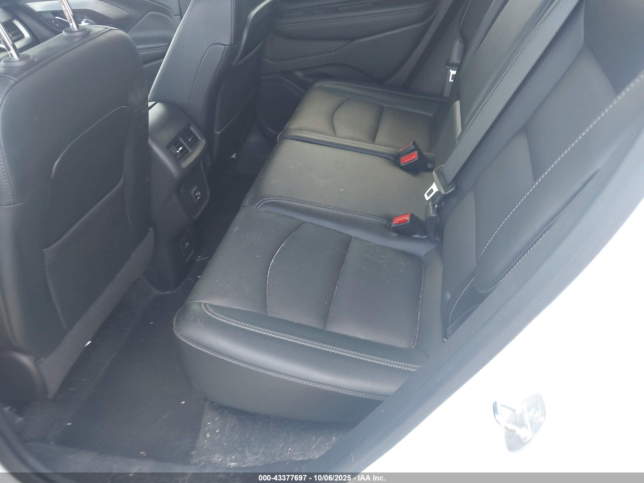 GMC TERRAIN image 8