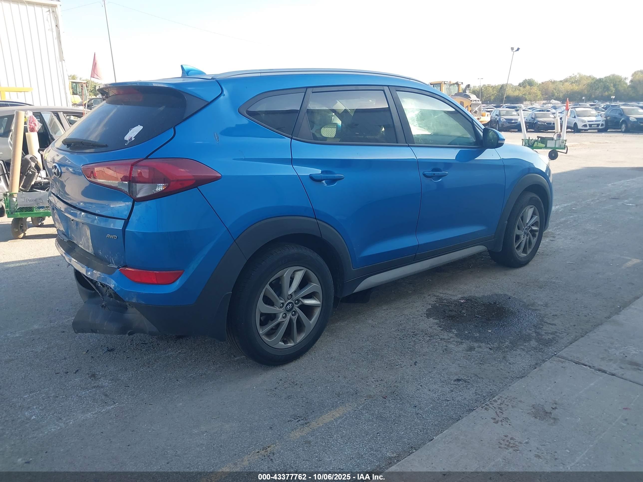 HYUNDAI TUCSON image 4