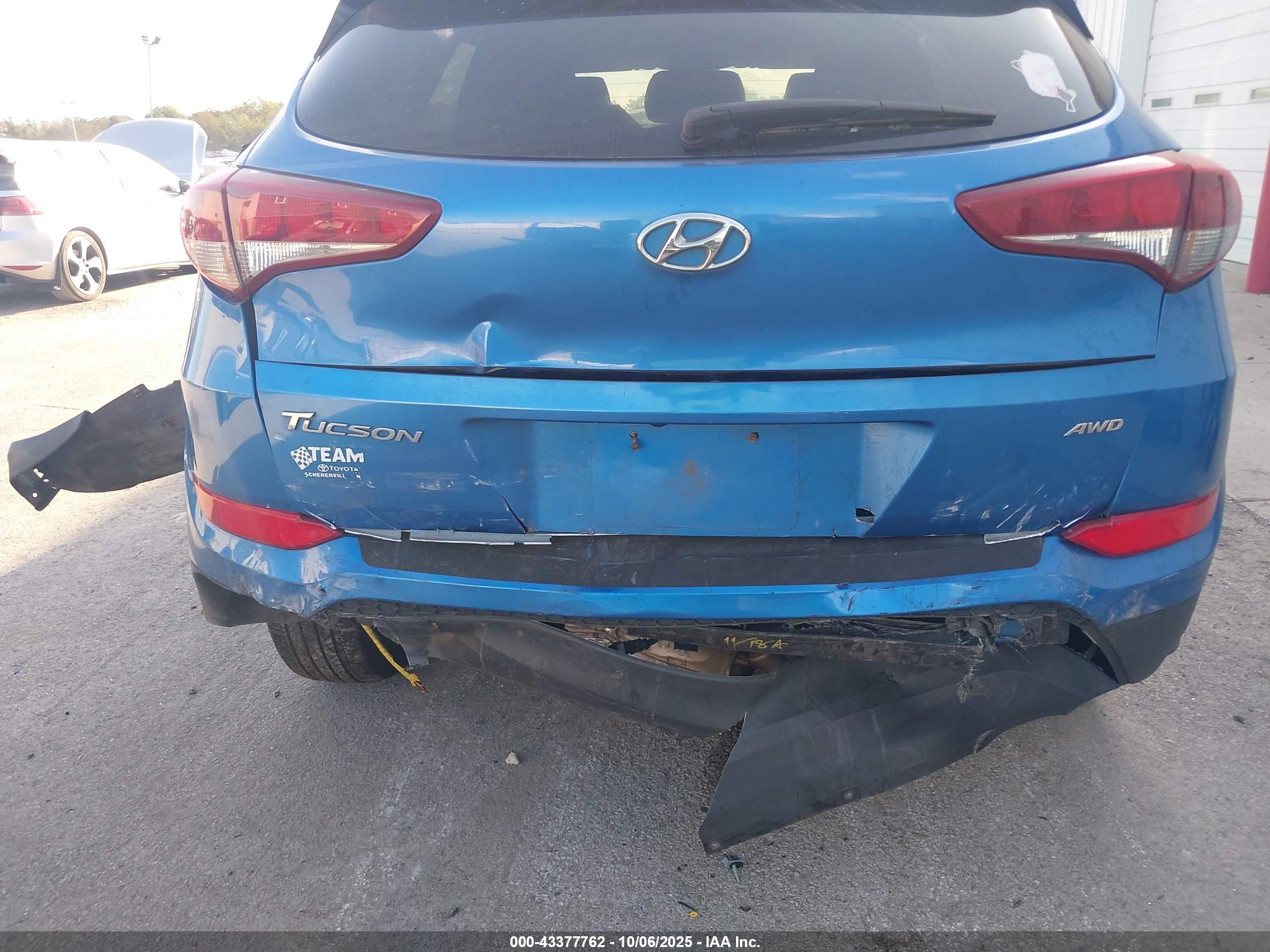 HYUNDAI TUCSON image 6