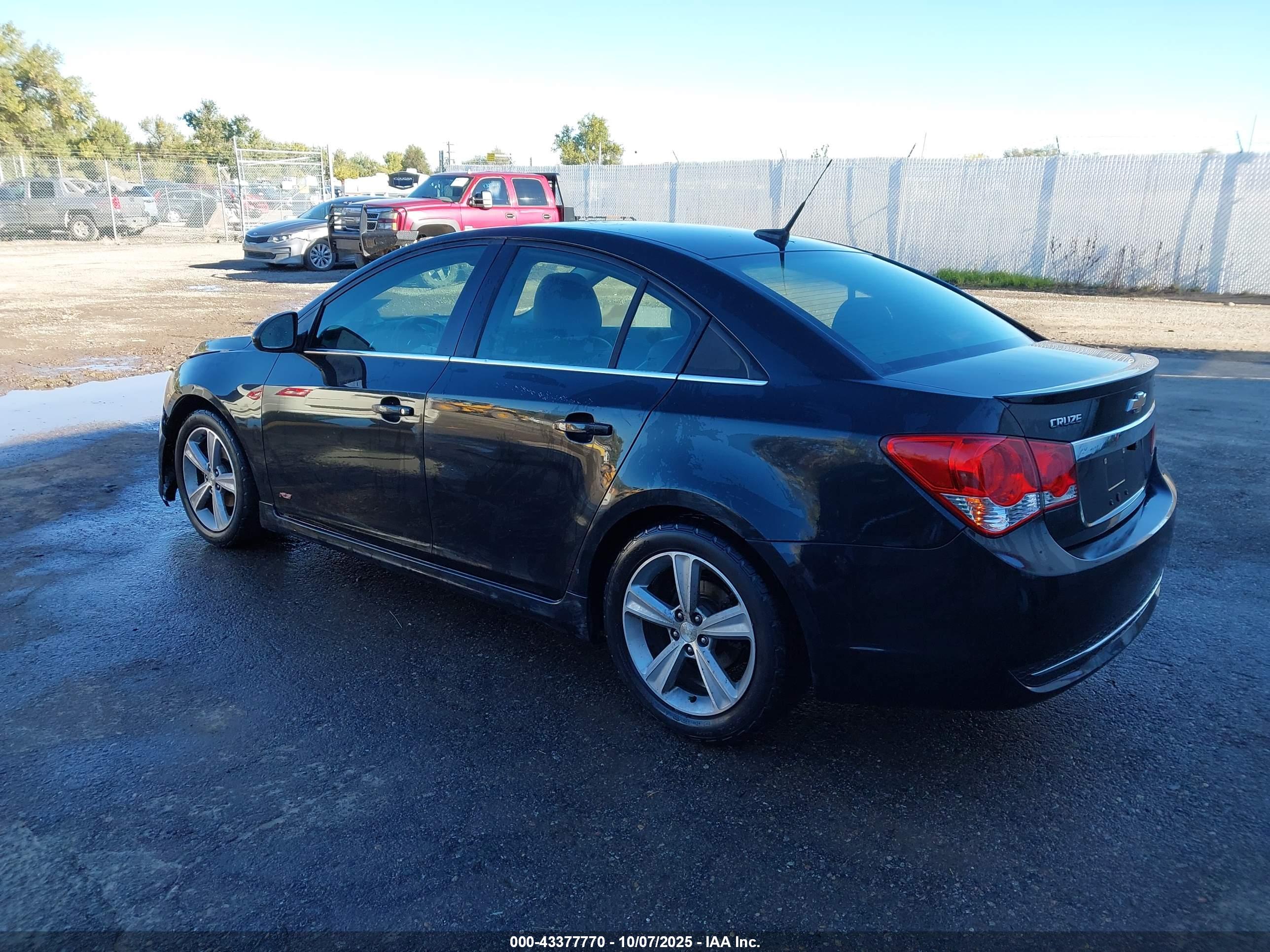 CHEVROLET CRUZE image 3
