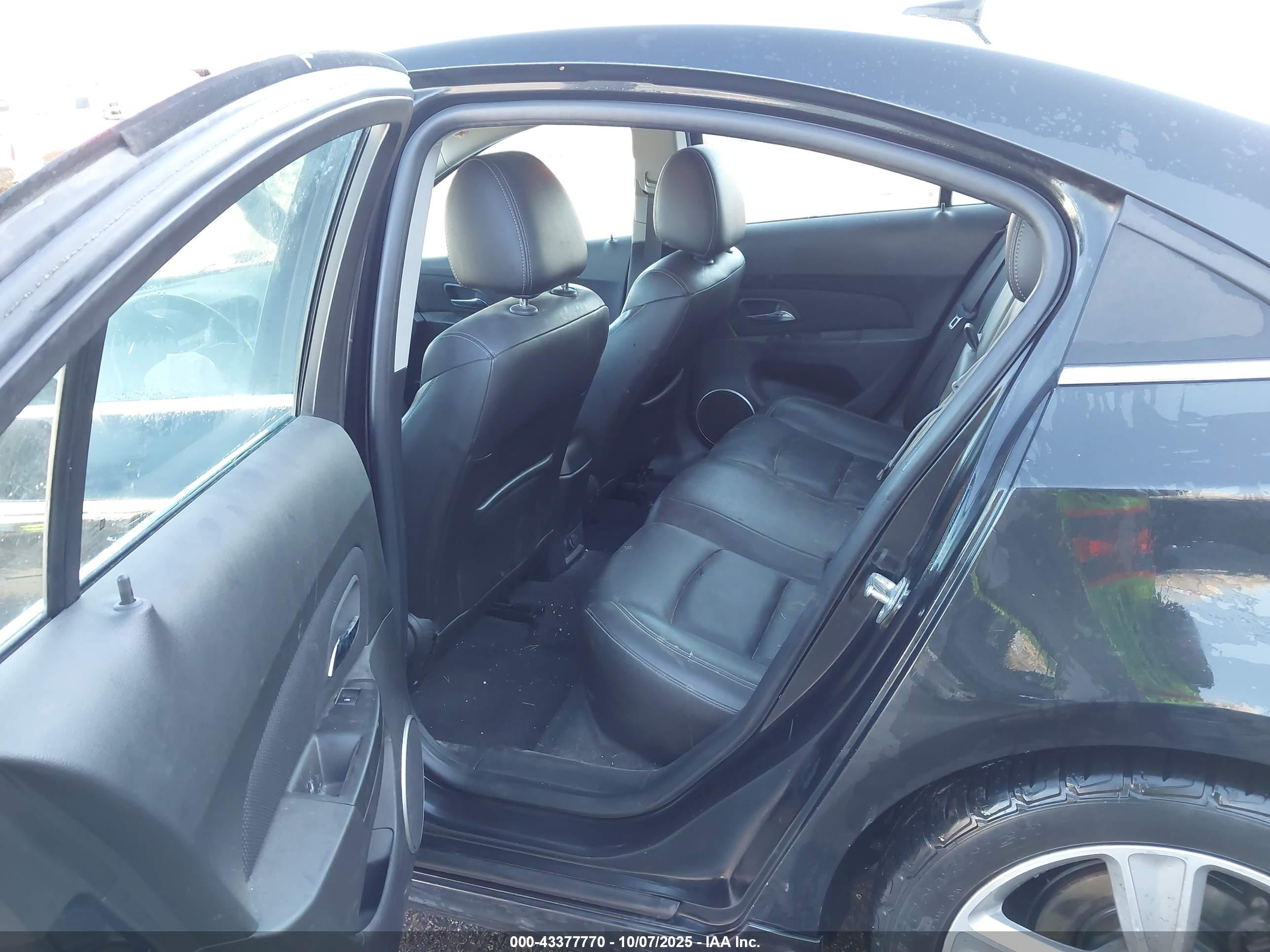 CHEVROLET CRUZE image 8