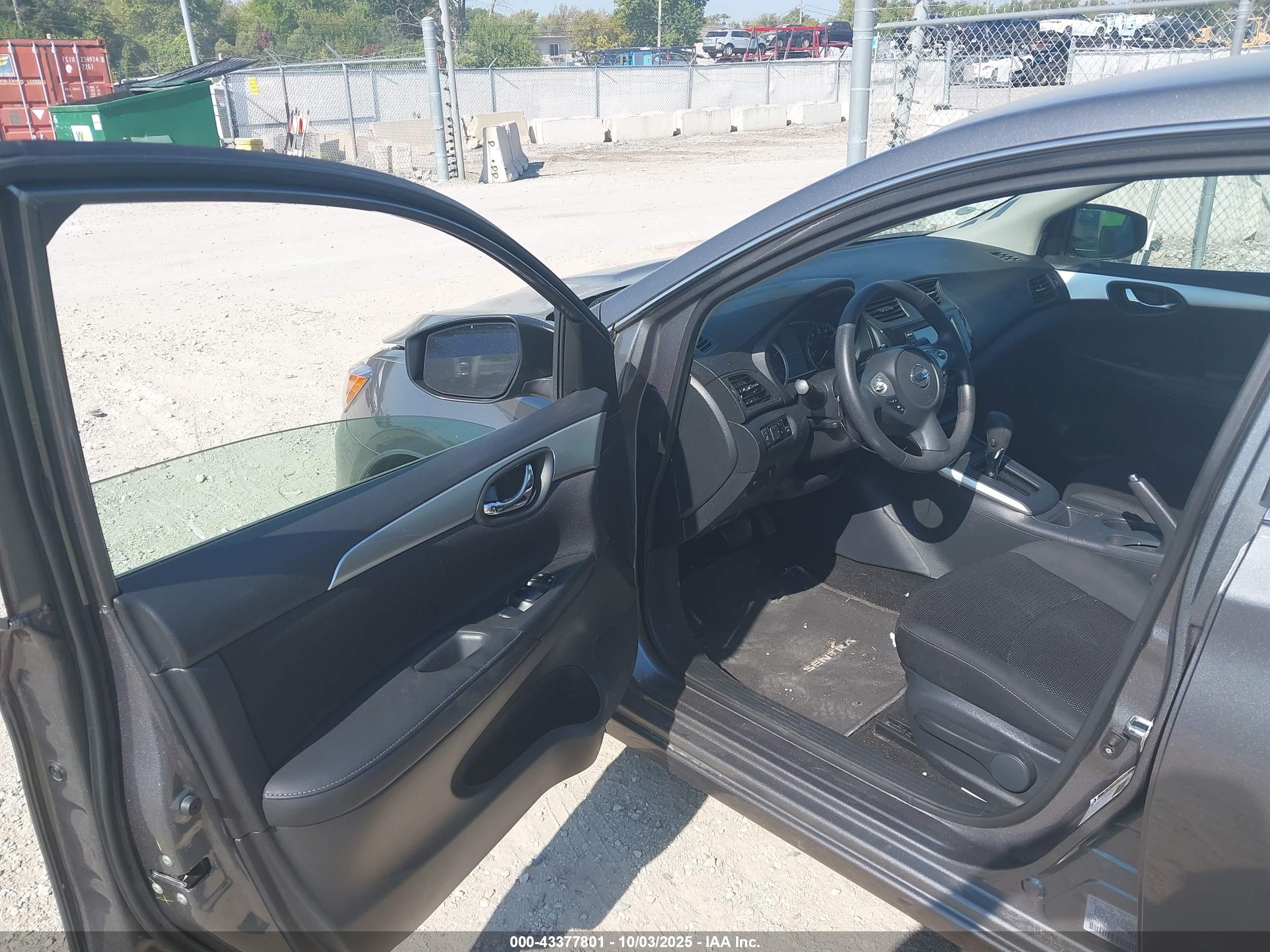NISSAN SENTRA image 5