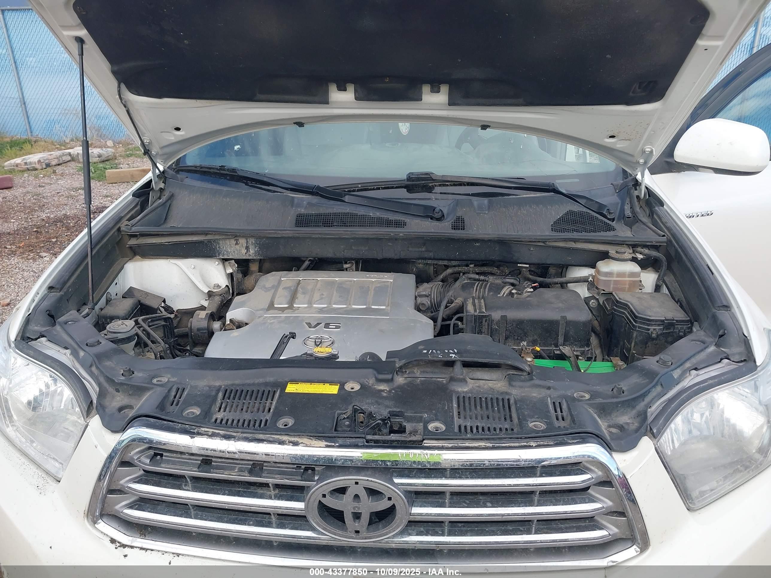 TOYOTA HIGHLANDER image 10