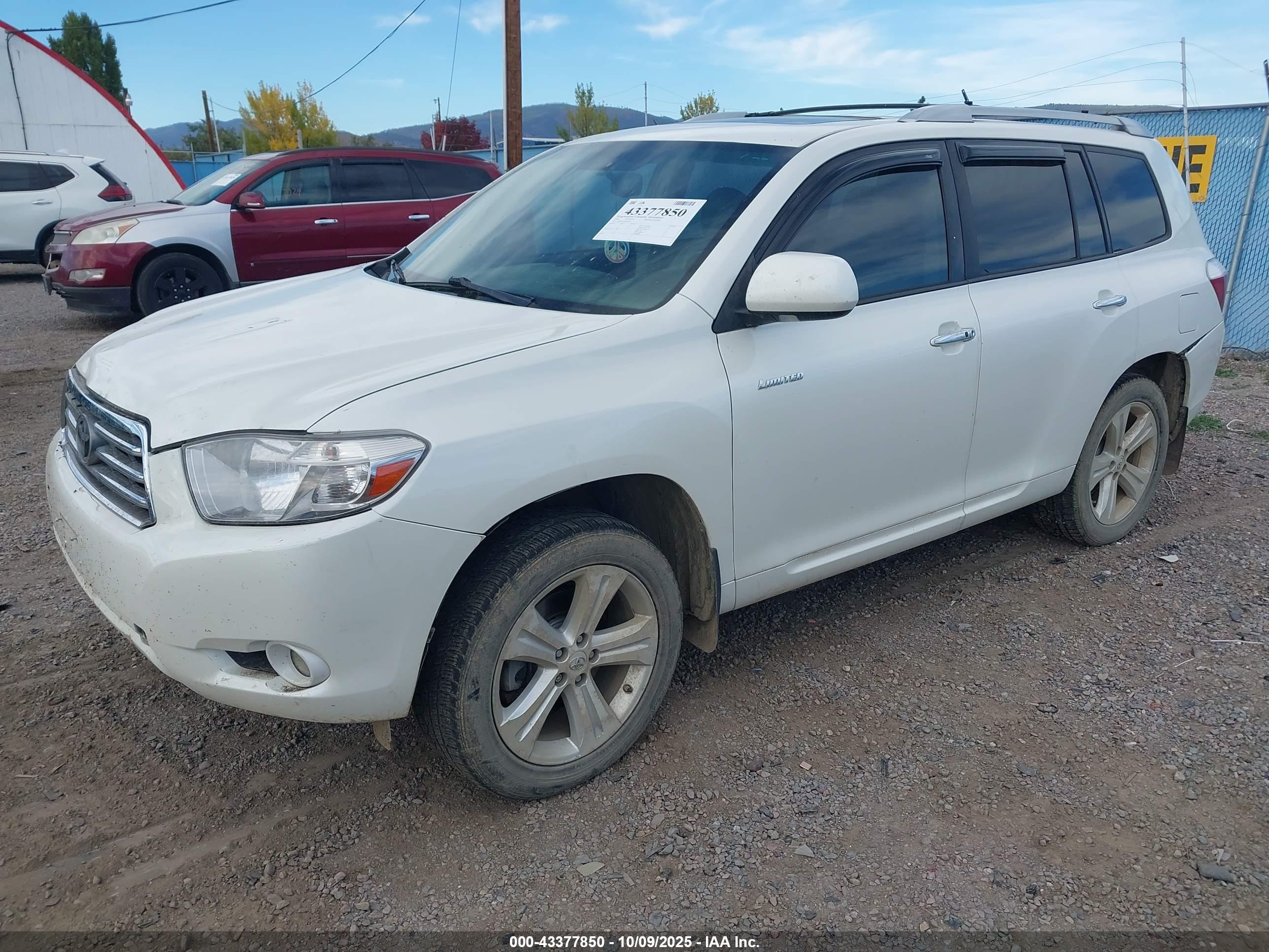 TOYOTA HIGHLANDER image 2
