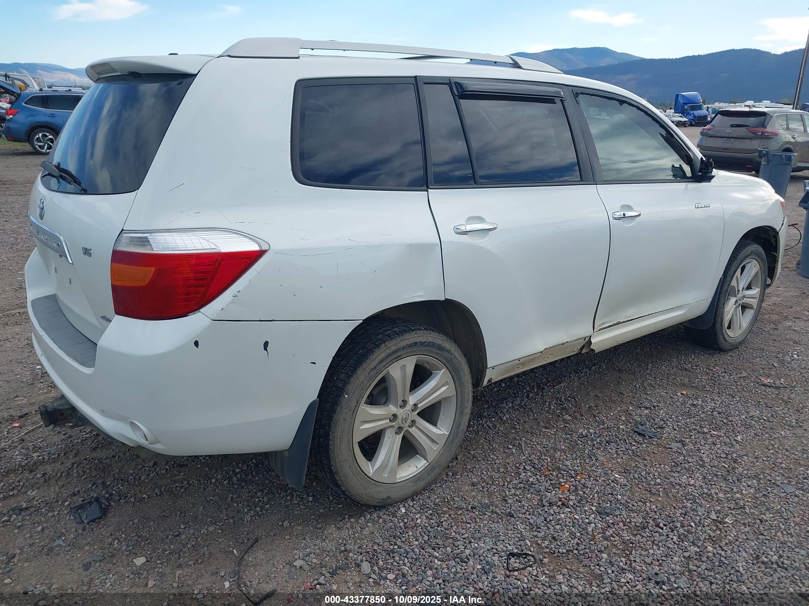 TOYOTA HIGHLANDER image 4